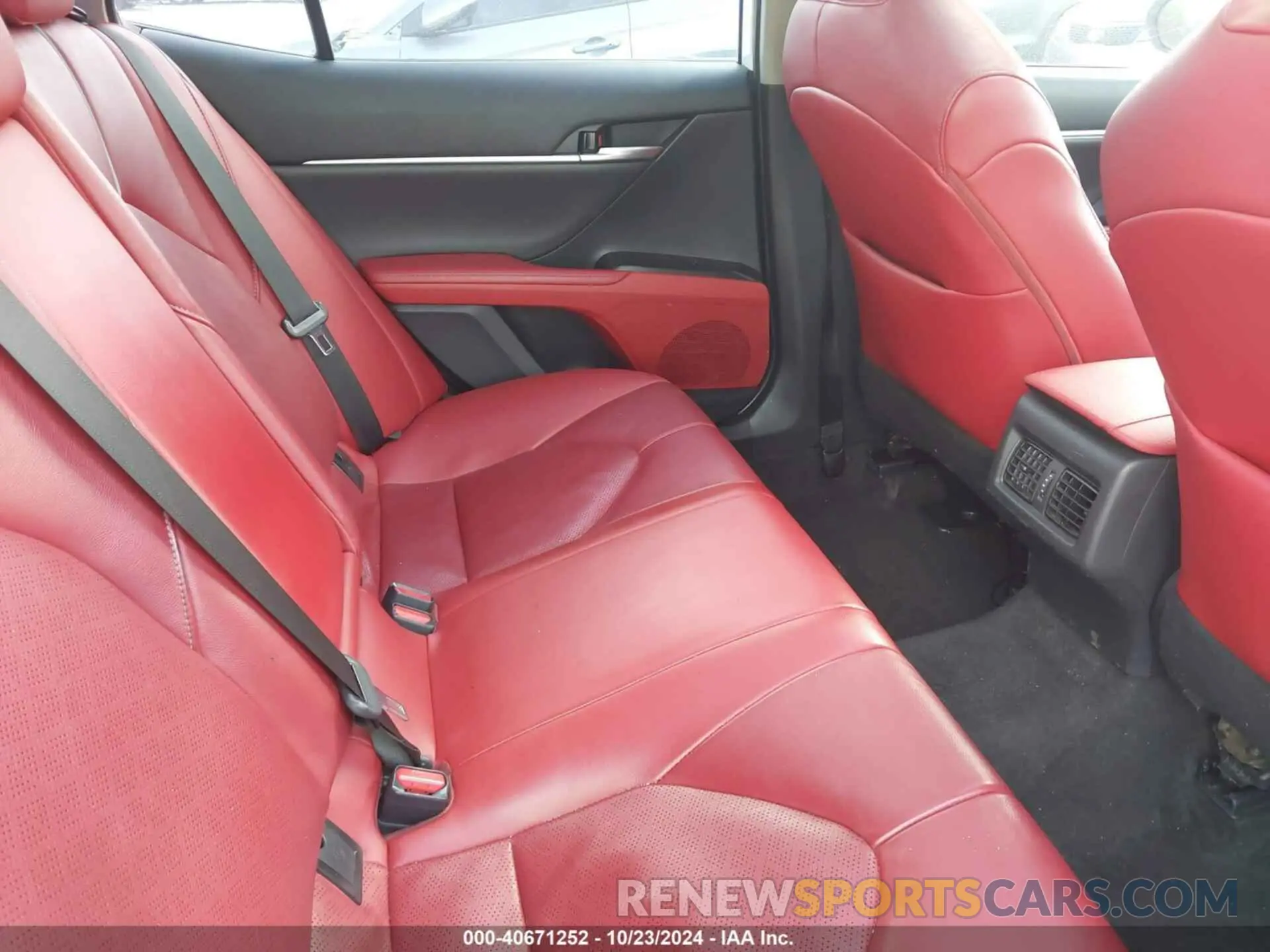 8 fotografías del automóvil dañado 4T1K61AK3MU606996 TOYOTA CAMRY 2021