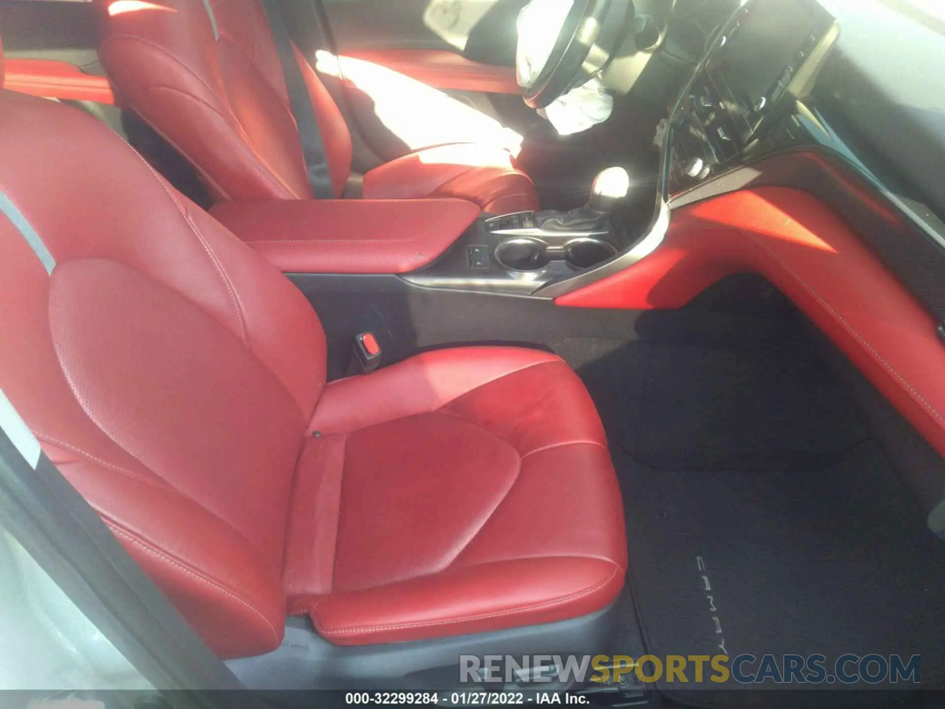 5 fotografías del automóvil dañado 4T1K61AK4MU414308 TOYOTA CAMRY 2021