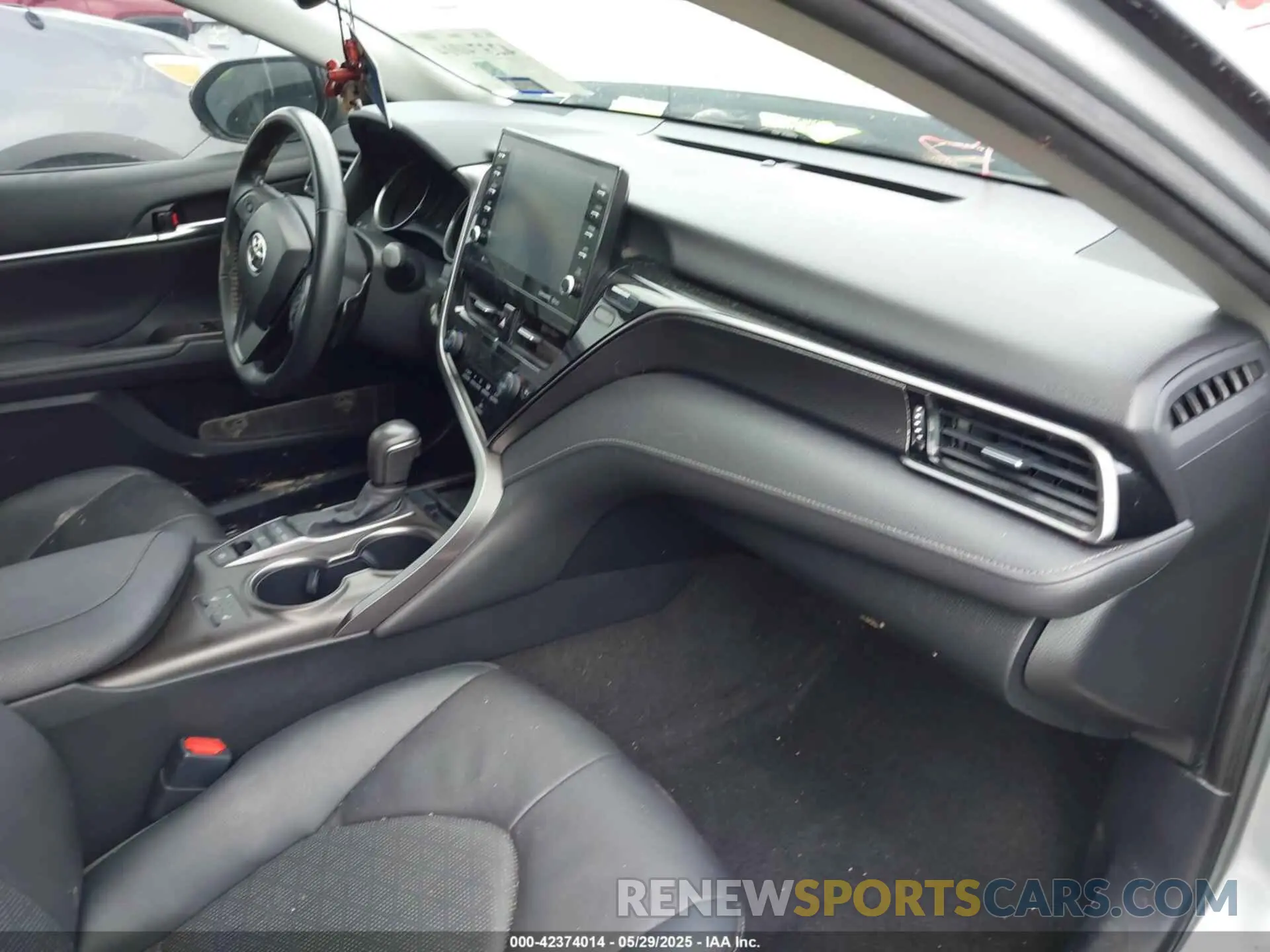 5 fotografías del automóvil dañado 4T1K61AK4MU445543 TOYOTA CAMRY 2021