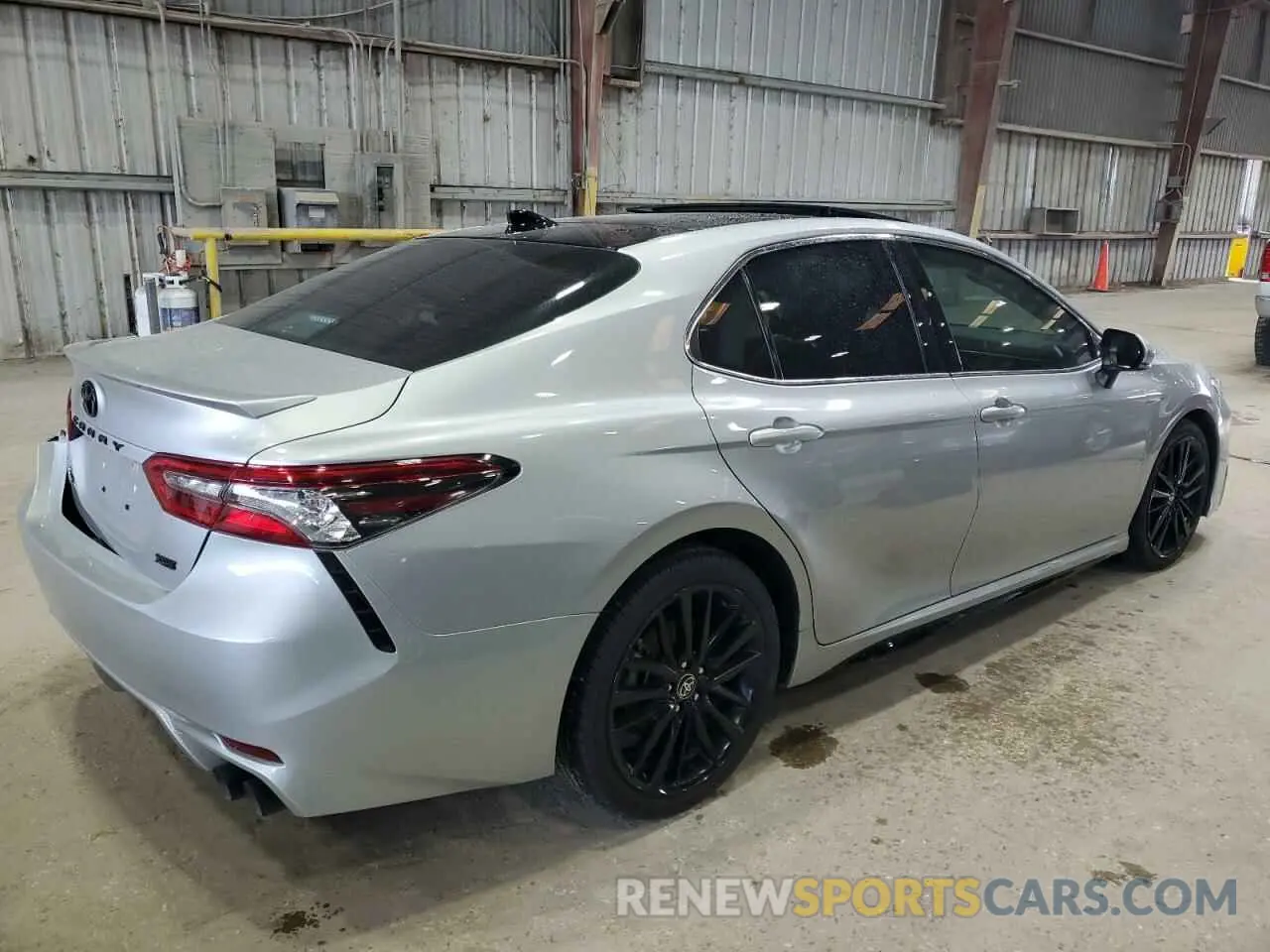 3 fotografías del automóvil dañado 4T1K61AK4MU463279 TOYOTA CAMRY 2021