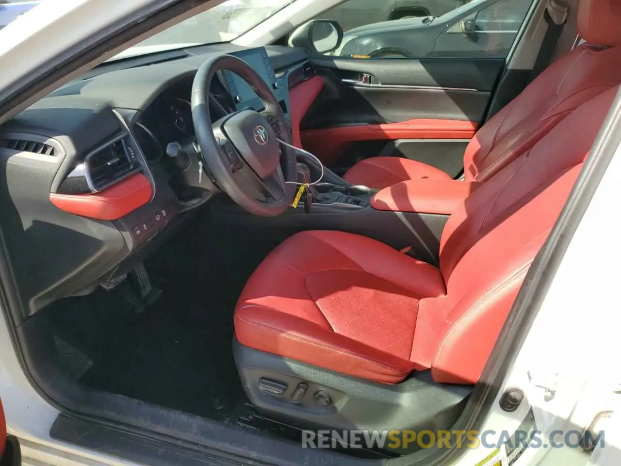 7 fotografías del automóvil dañado 4T1K61AK4MU590498 TOYOTA CAMRY 2021