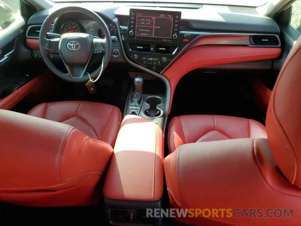 8 fotografías del automóvil dañado 4T1K61AK4MU590498 TOYOTA CAMRY 2021