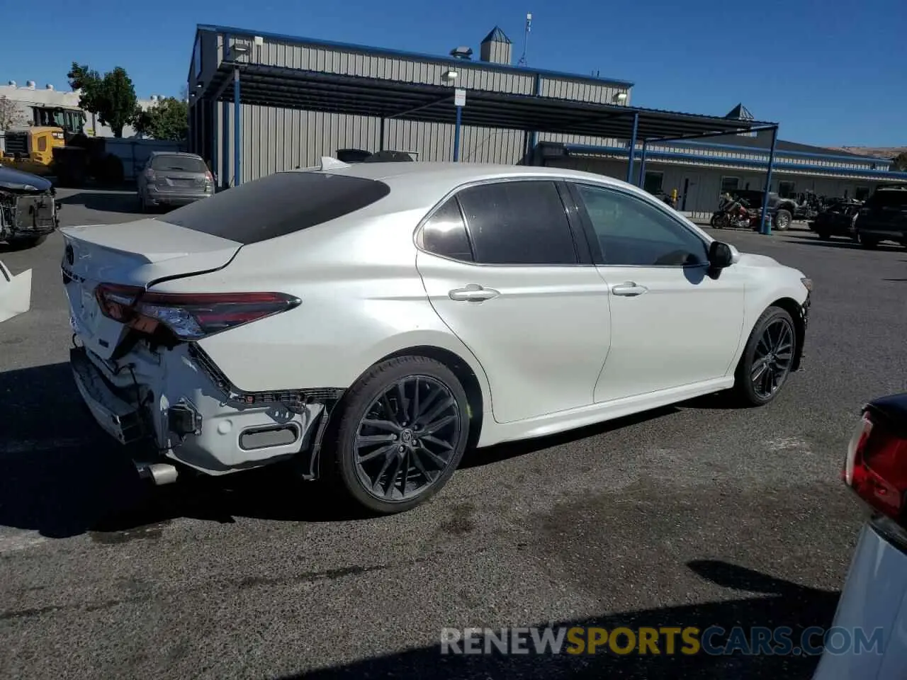 3 fotografías del automóvil dañado 4T1K61AK5MU454803 TOYOTA CAMRY 2021