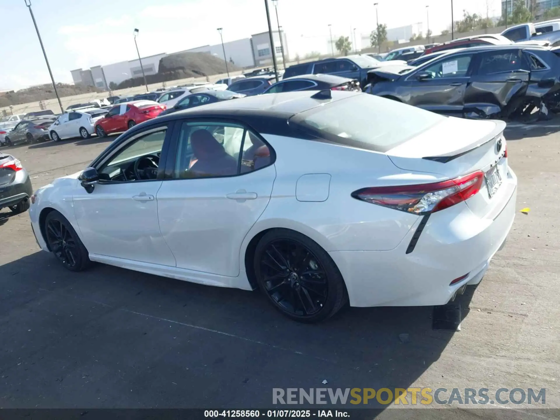 15 fotografías del automóvil dañado 4T1K61AK5MU468247 TOYOTA CAMRY 2021