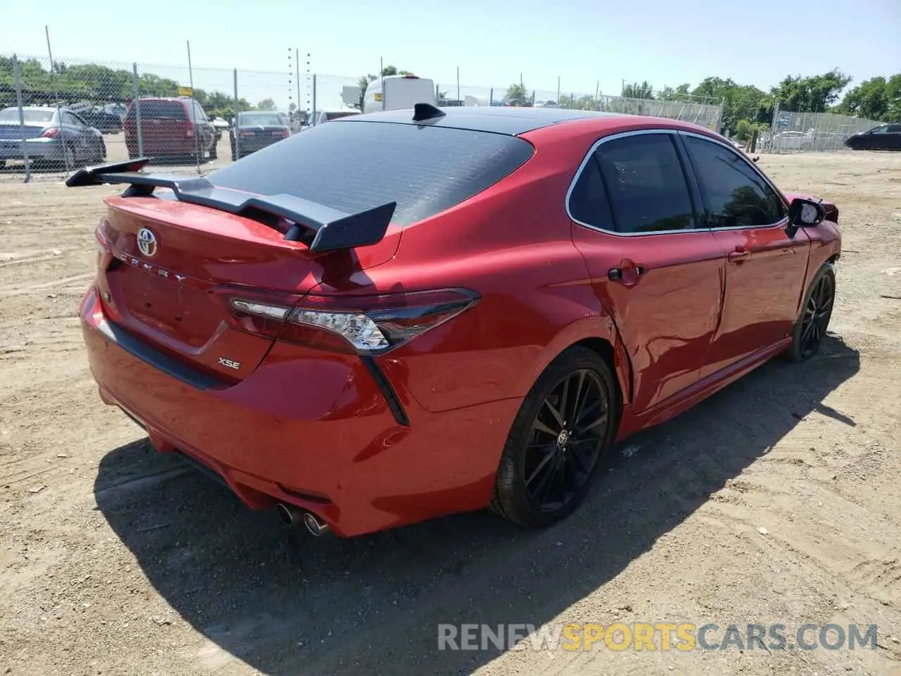 4 fotografías del automóvil dañado 4T1K61AK5MU481970 TOYOTA CAMRY 2021