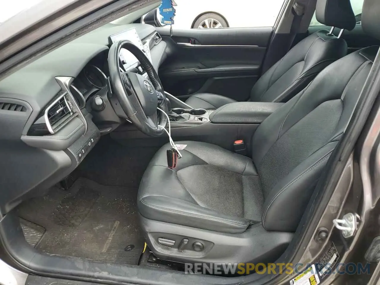 7 fotografías del automóvil dañado 4T1K61AK5MU482830 TOYOTA CAMRY 2021