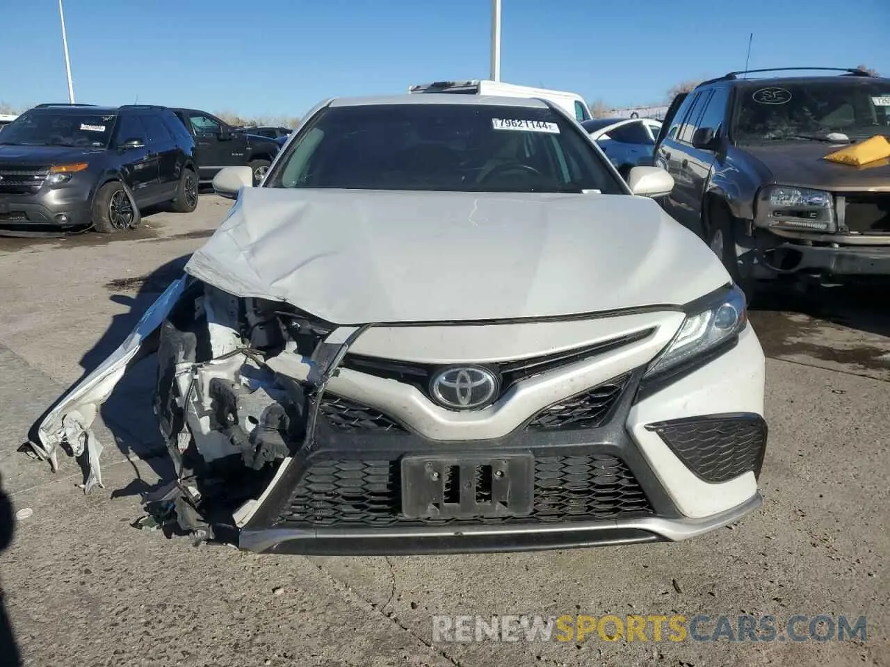 5 fotografías del automóvil dañado 4T1K61AK5MU578019 TOYOTA CAMRY 2021