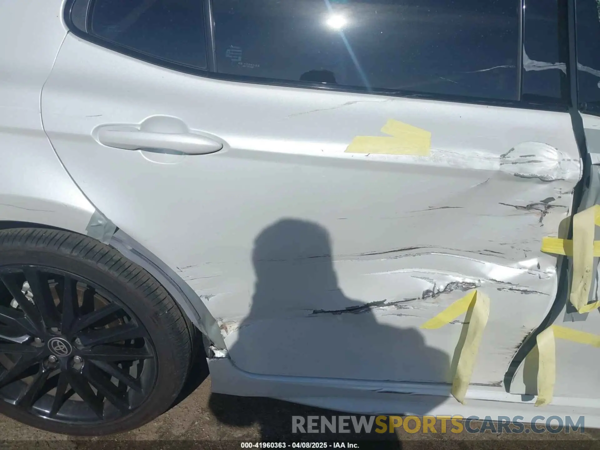 17 fotografías del automóvil dañado 4T1K61AK6MU474798 TOYOTA CAMRY 2021