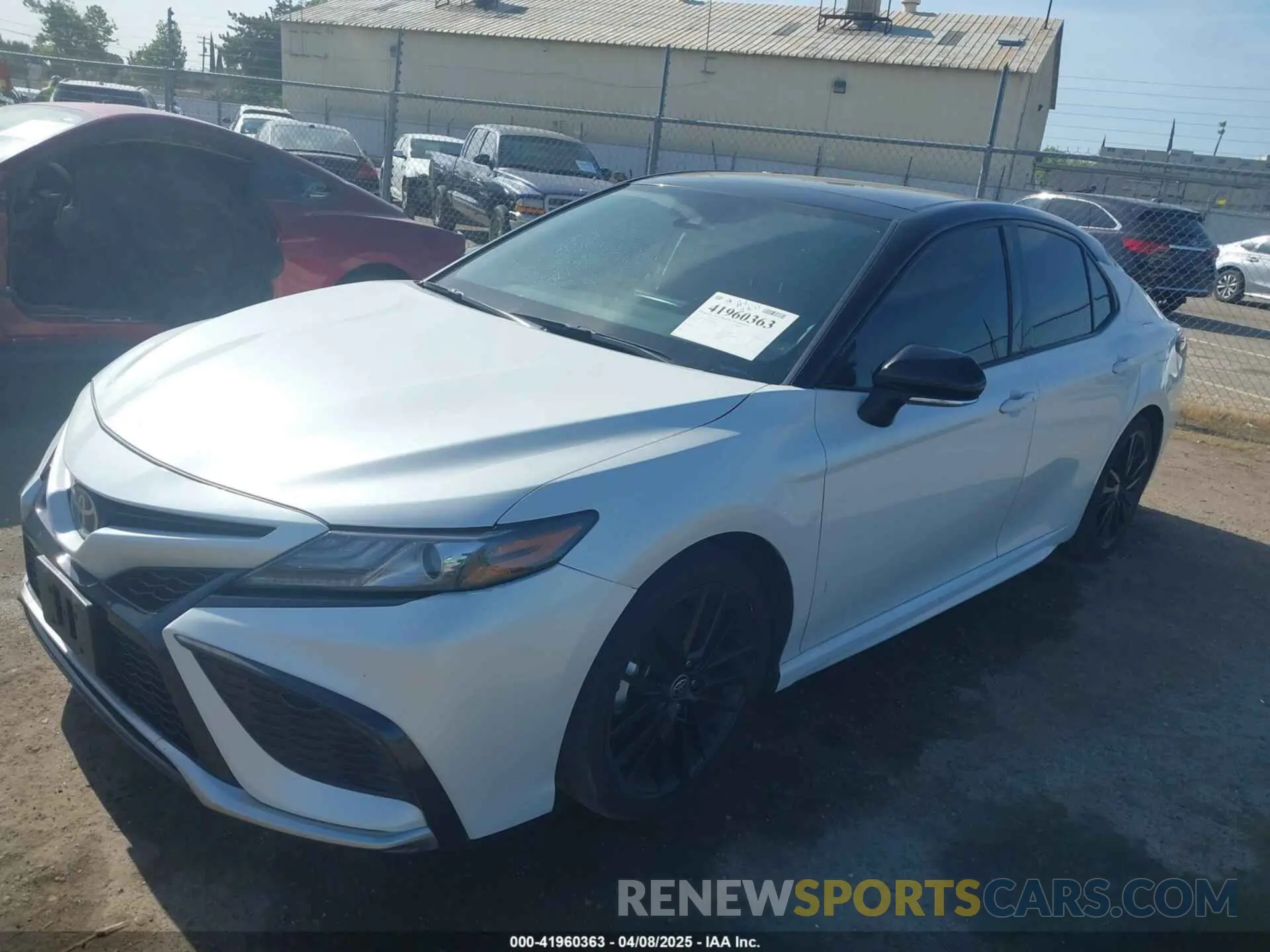 2 fotografías del automóvil dañado 4T1K61AK6MU474798 TOYOTA CAMRY 2021