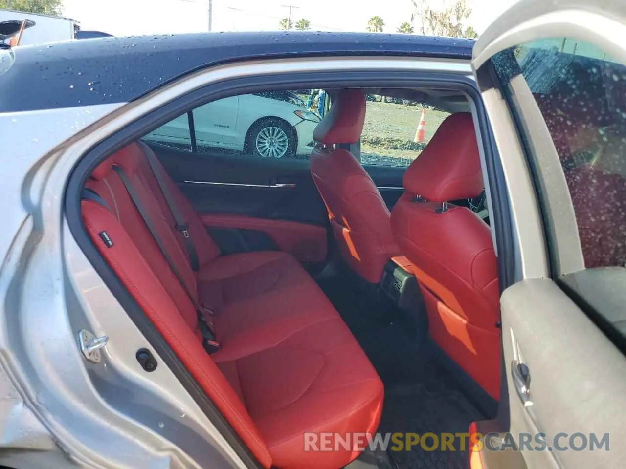 10 fotografías del automóvil dañado 4T1K61AK6MU495411 TOYOTA CAMRY 2021