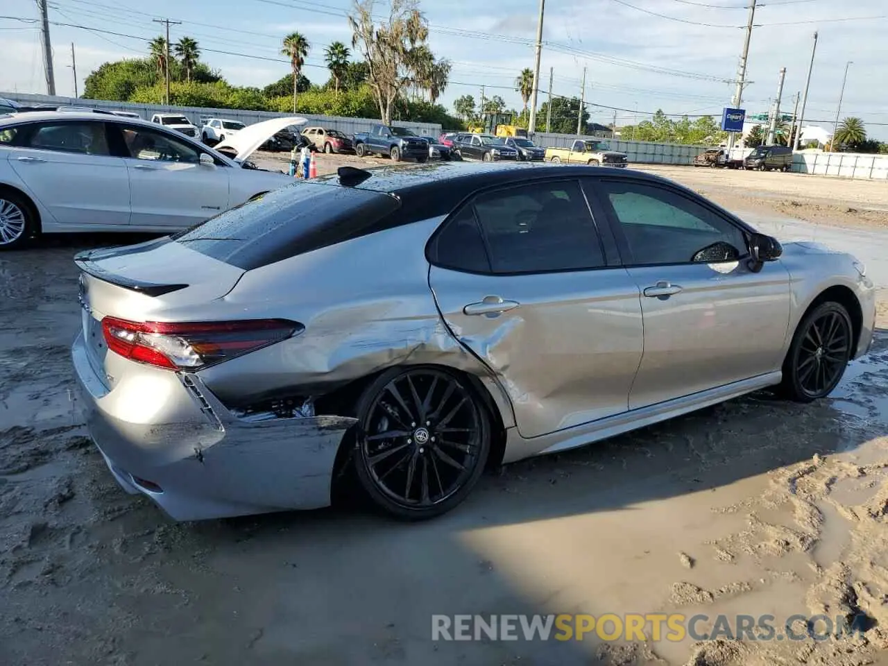 3 fotografías del automóvil dañado 4T1K61AK6MU495411 TOYOTA CAMRY 2021