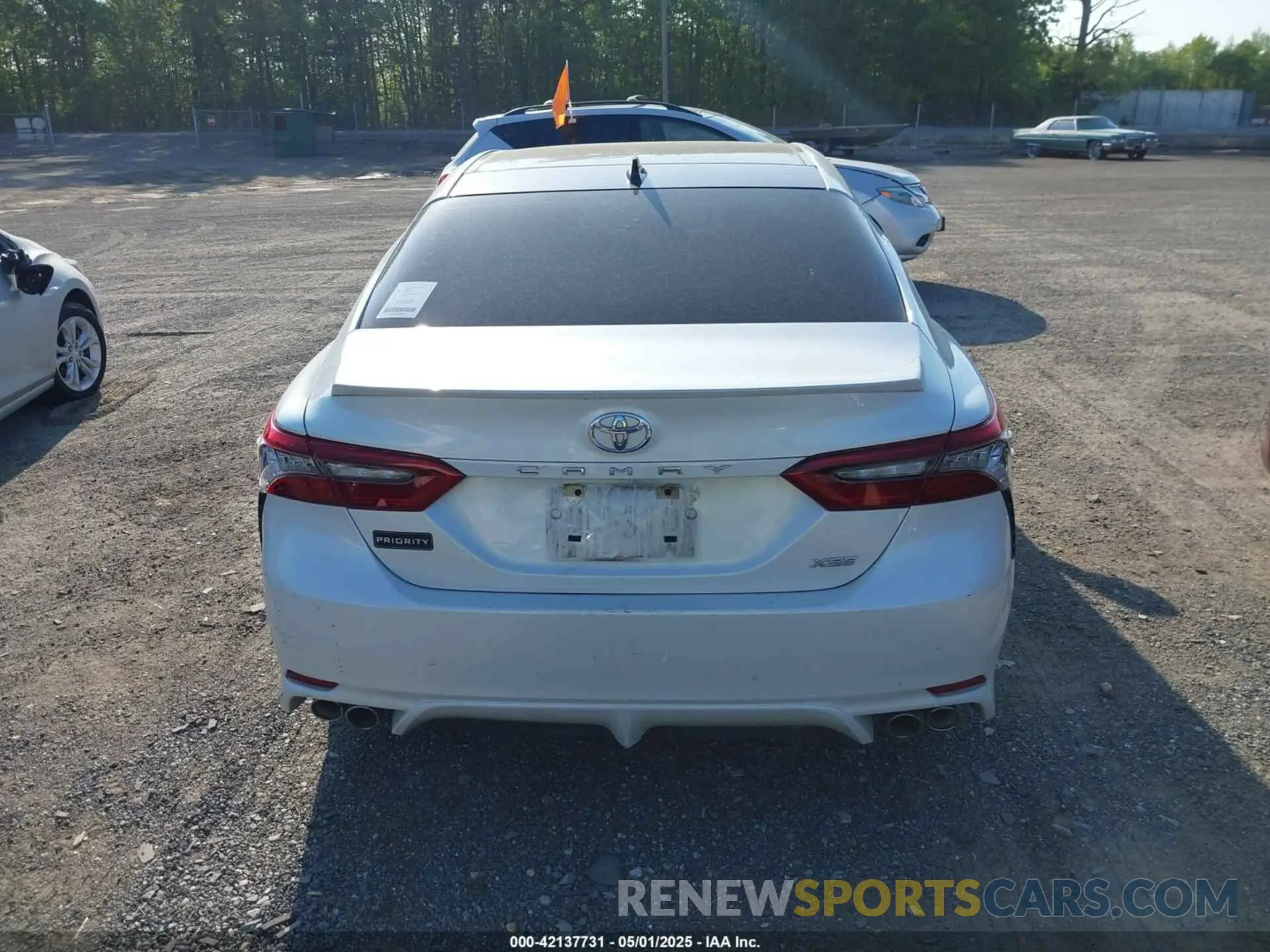 15 fotografías del automóvil dañado 4T1K61AK6MU557874 TOYOTA CAMRY 2021