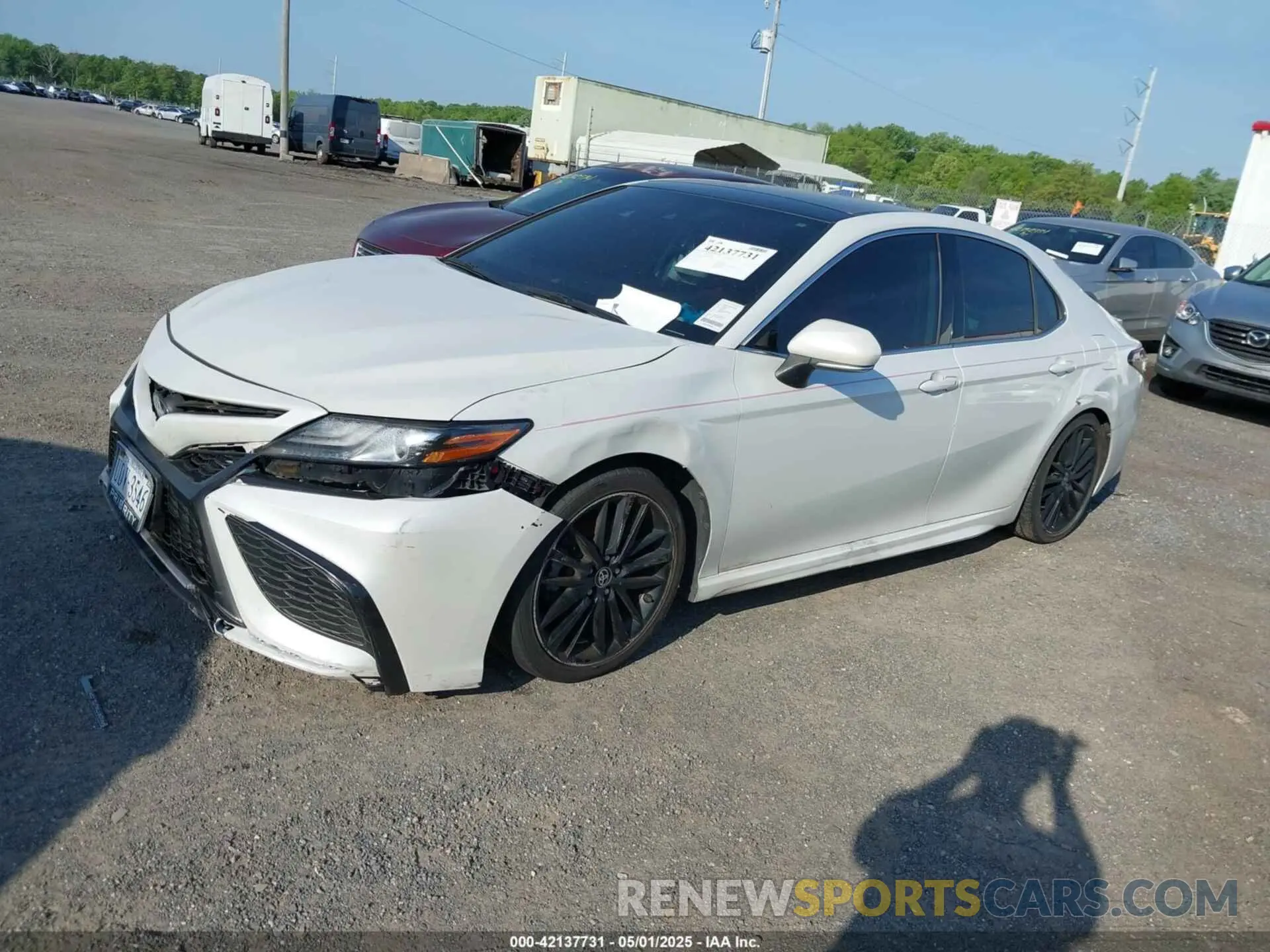 2 fotografías del automóvil dañado 4T1K61AK6MU557874 TOYOTA CAMRY 2021