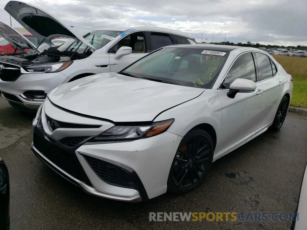 2 fotografías del automóvil dañado 4T1K61AK6MU571323 TOYOTA CAMRY 2021