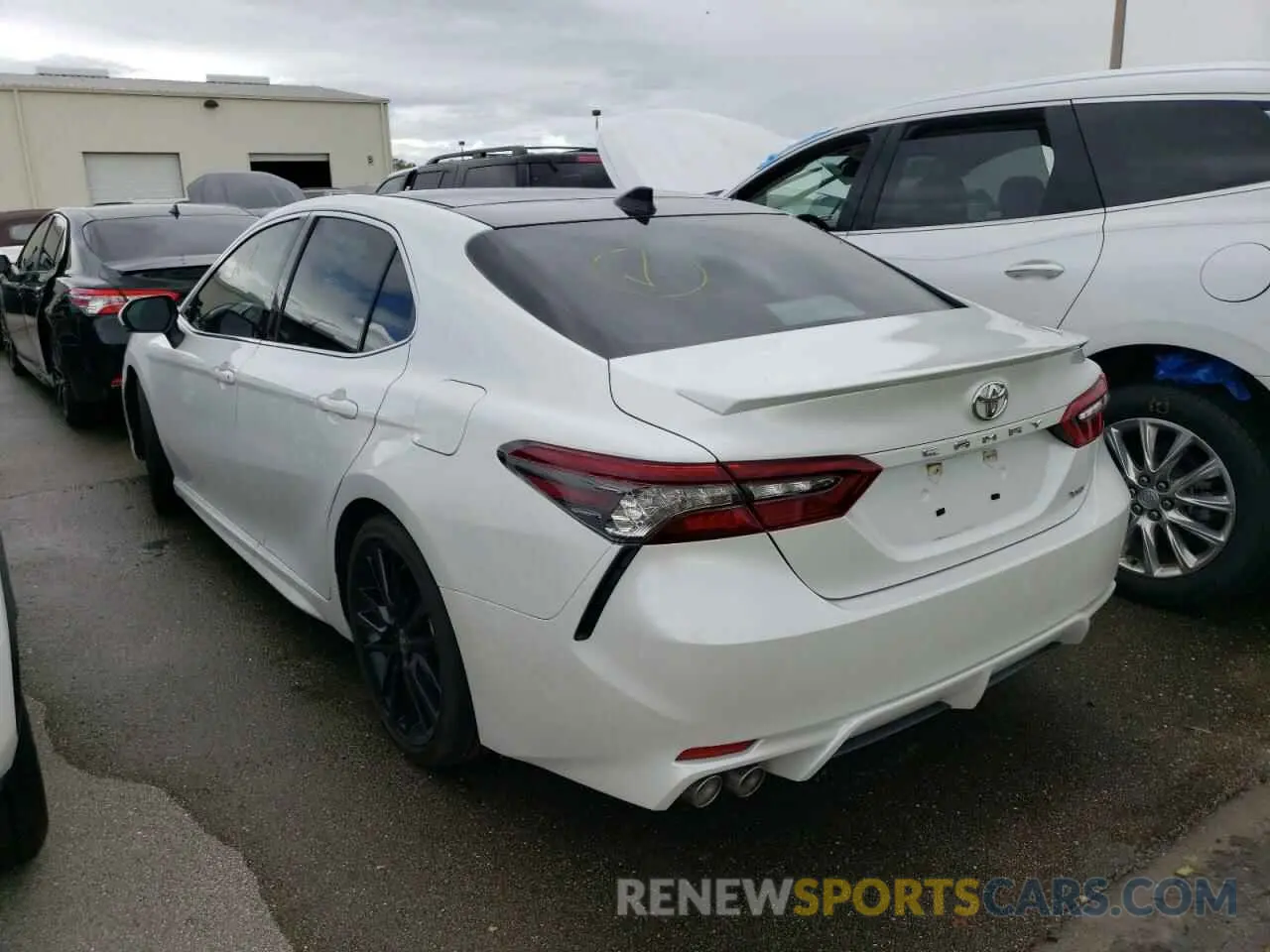 3 fotografías del automóvil dañado 4T1K61AK6MU571323 TOYOTA CAMRY 2021