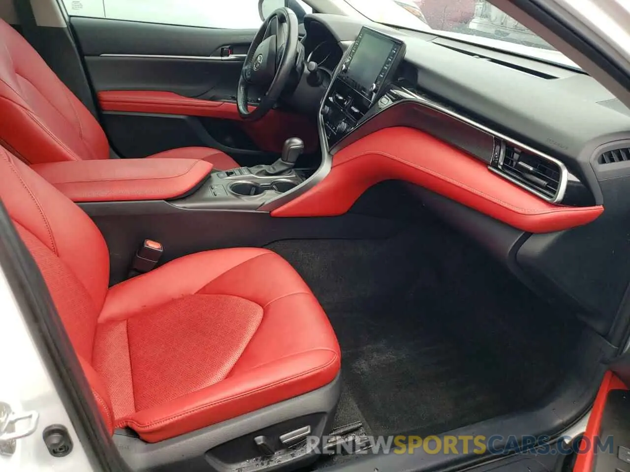 5 fotografías del automóvil dañado 4T1K61AK6MU571323 TOYOTA CAMRY 2021