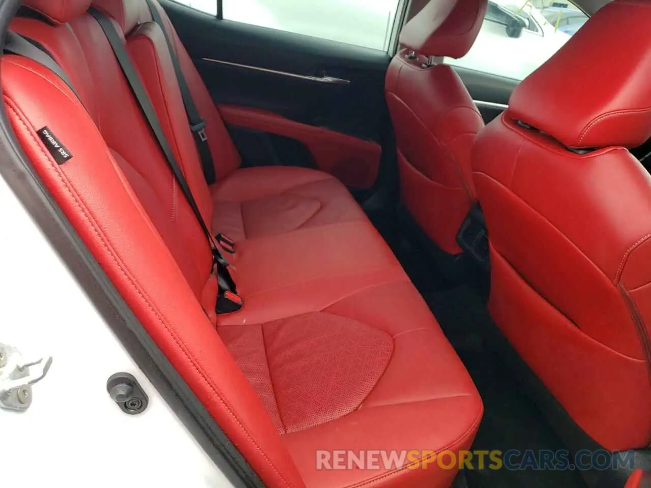 6 fotografías del automóvil dañado 4T1K61AK6MU571323 TOYOTA CAMRY 2021