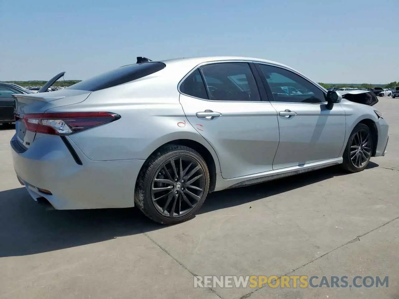 3 fotografías del automóvil dañado 4T1K61AK7MU405991 TOYOTA CAMRY 2021