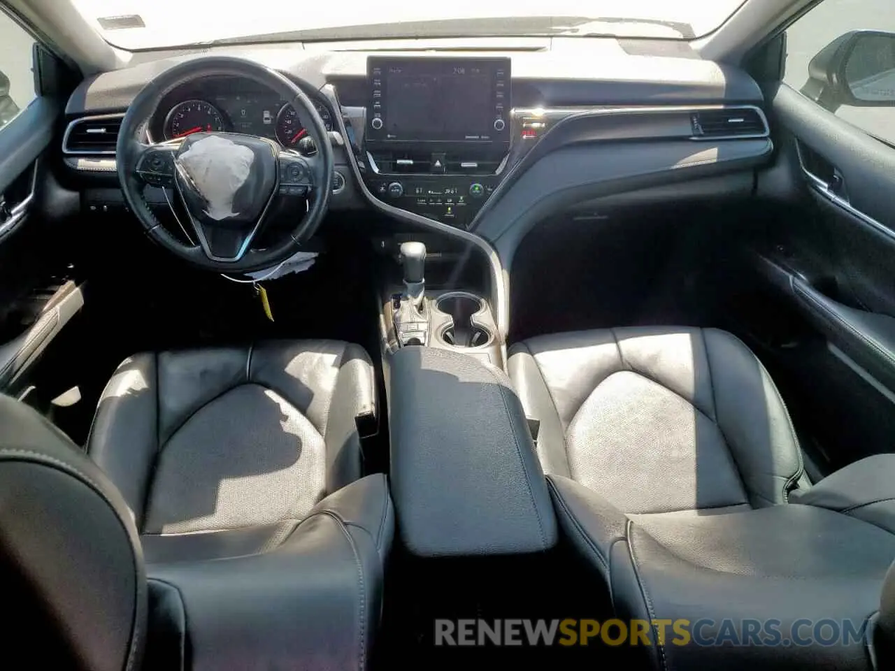 8 fotografías del automóvil dañado 4T1K61AK7MU405991 TOYOTA CAMRY 2021