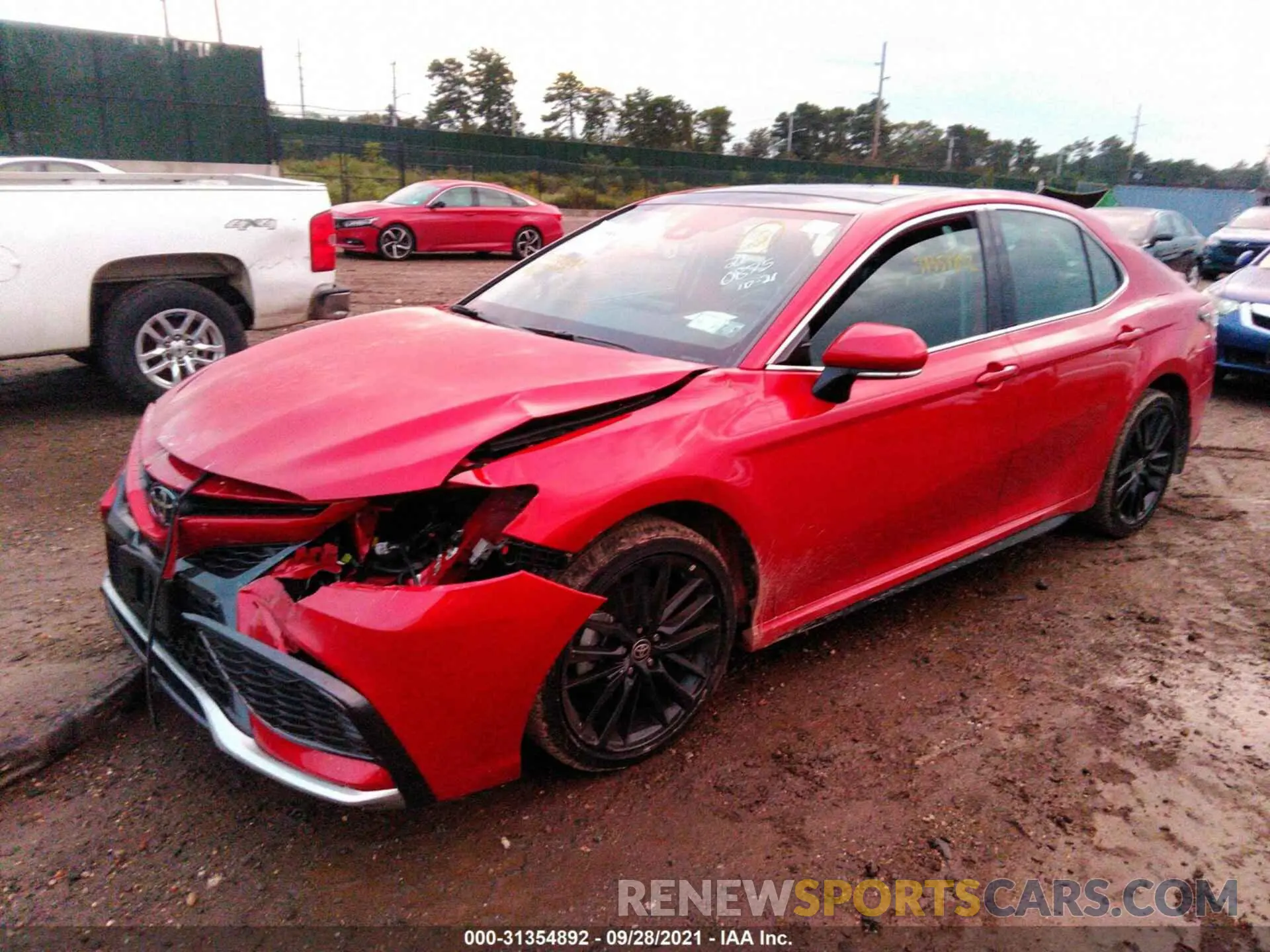 2 fotografías del automóvil dañado 4T1K61AK7MU426842 TOYOTA CAMRY 2021