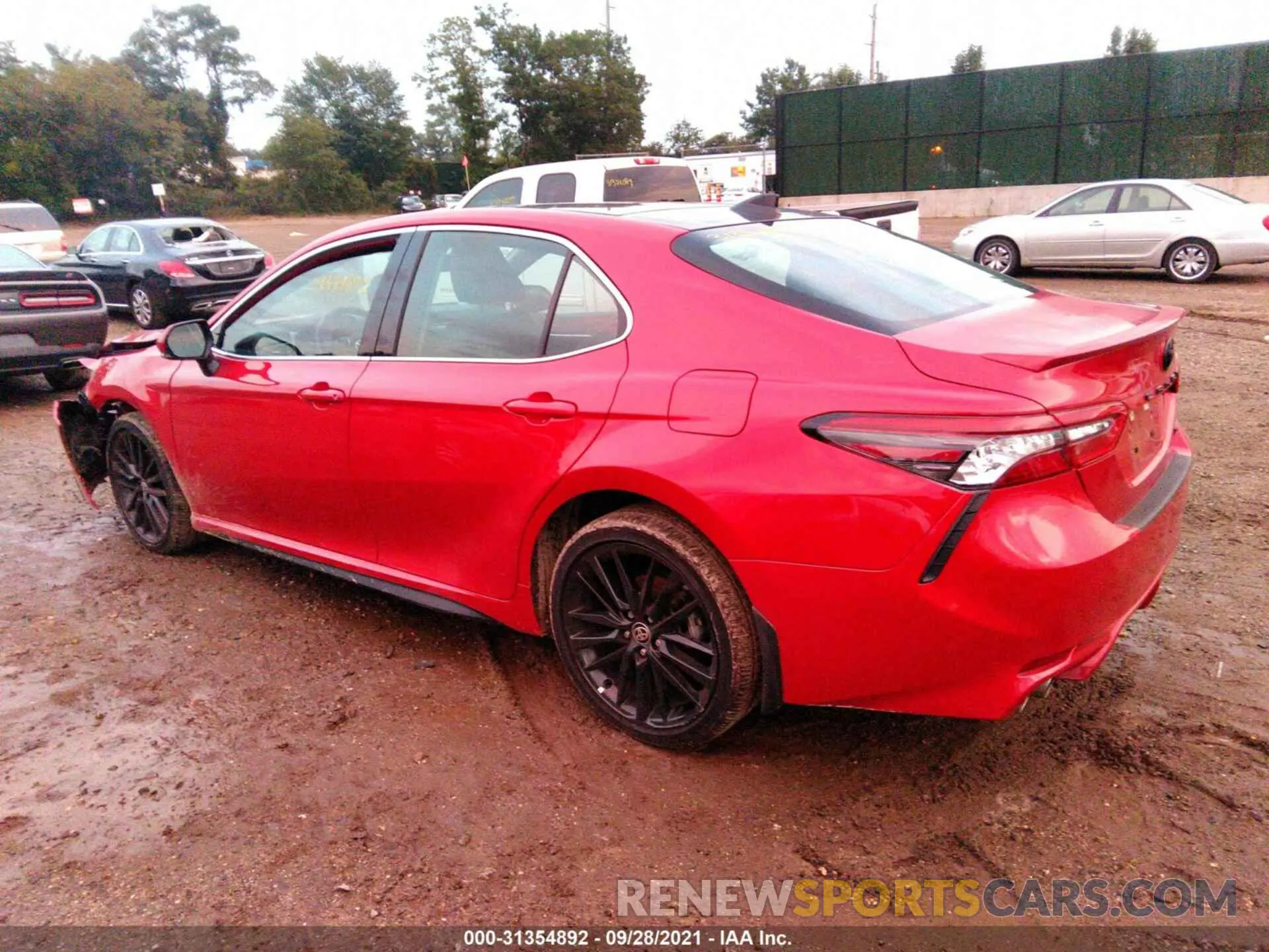 3 fotografías del automóvil dañado 4T1K61AK7MU426842 TOYOTA CAMRY 2021