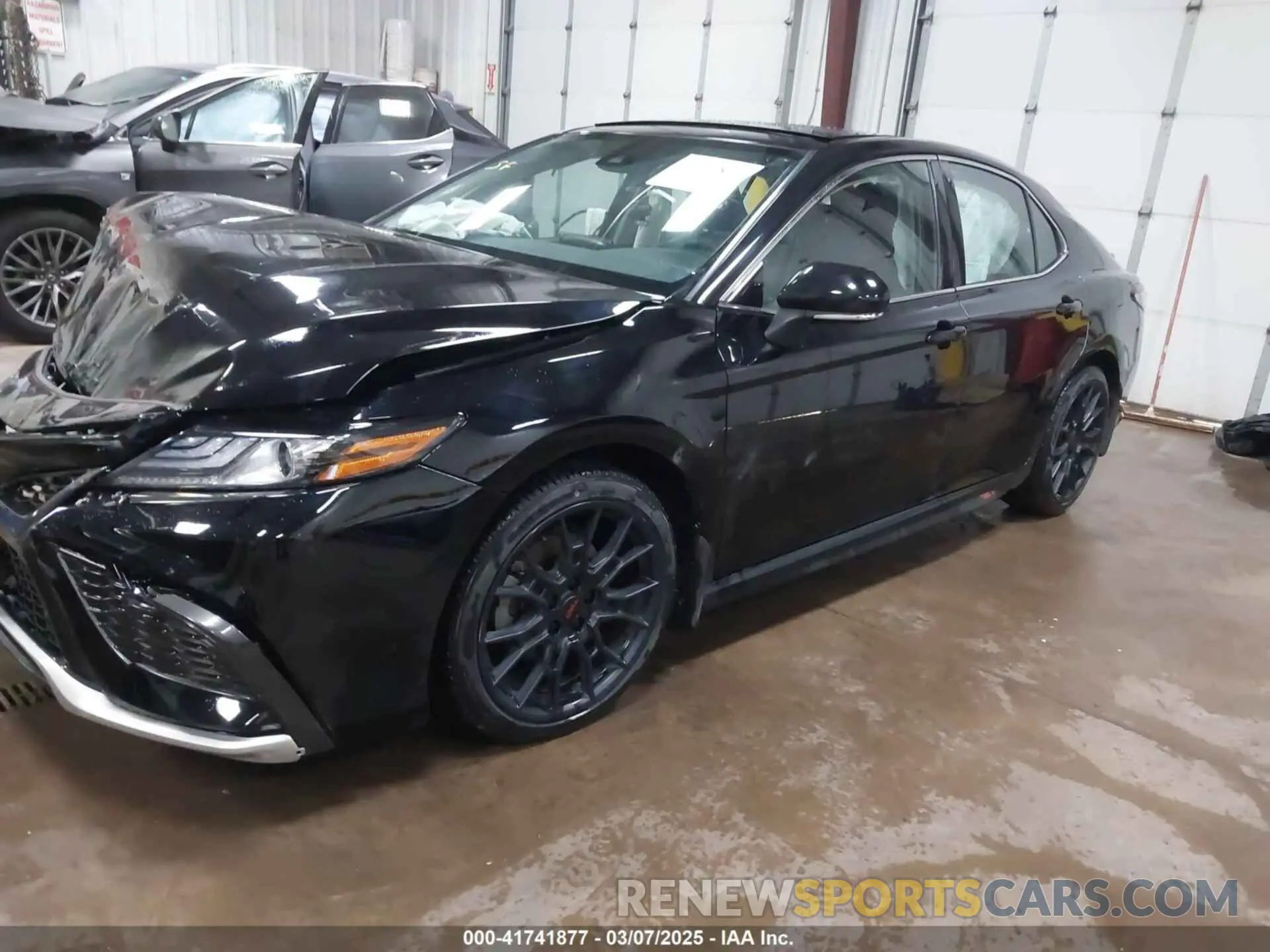 2 fotografías del automóvil dañado 4T1K61AK7MU463115 TOYOTA CAMRY 2021