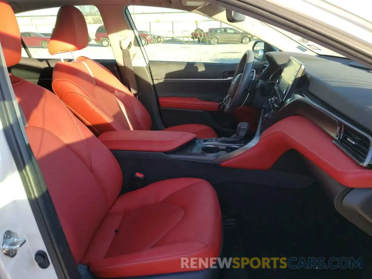 5 fotografías del automóvil dañado 4T1K61AK7MU469559 TOYOTA CAMRY 2021