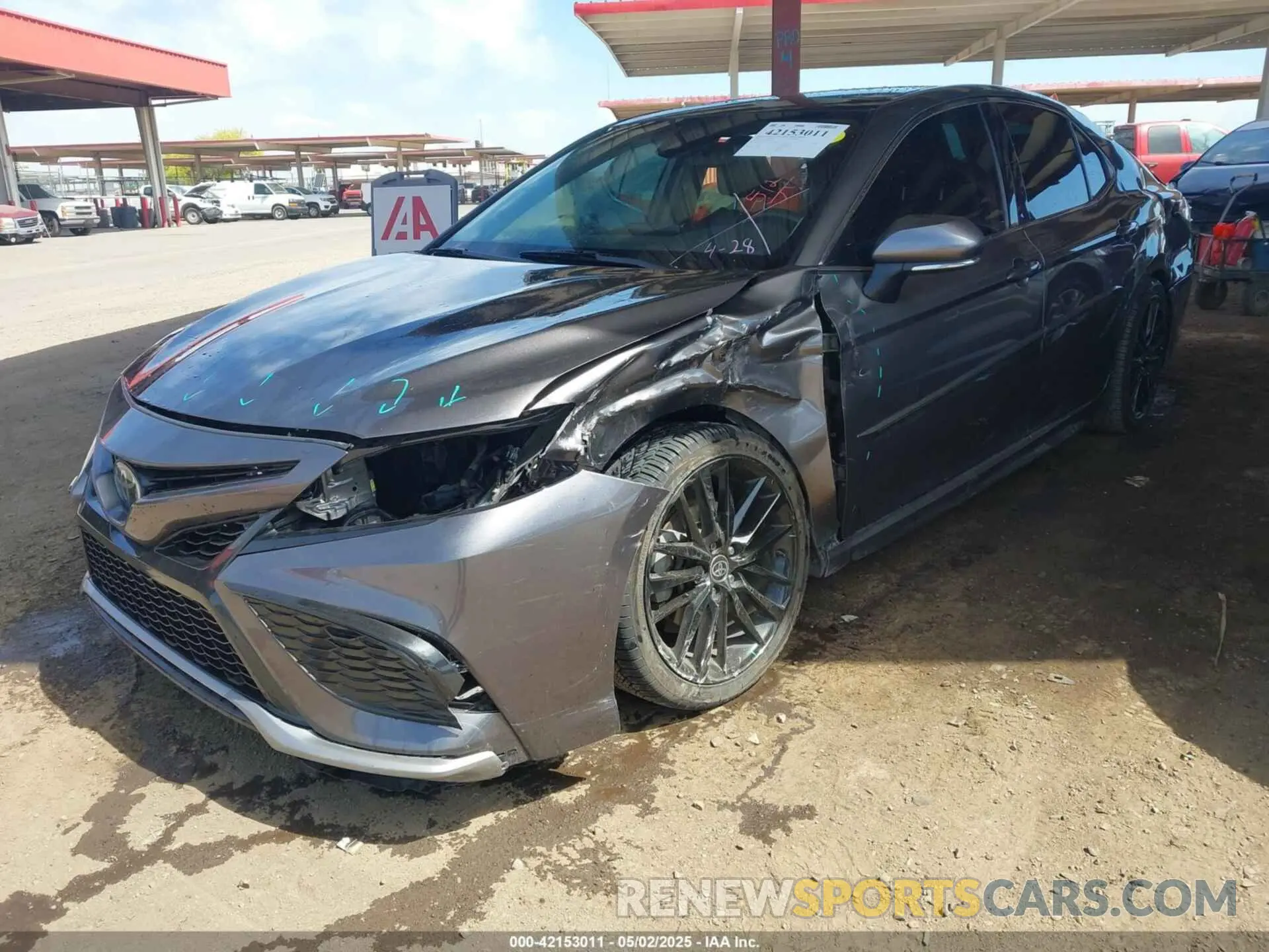 2 fotografías del automóvil dañado 4T1K61AK7MU557186 TOYOTA CAMRY 2021