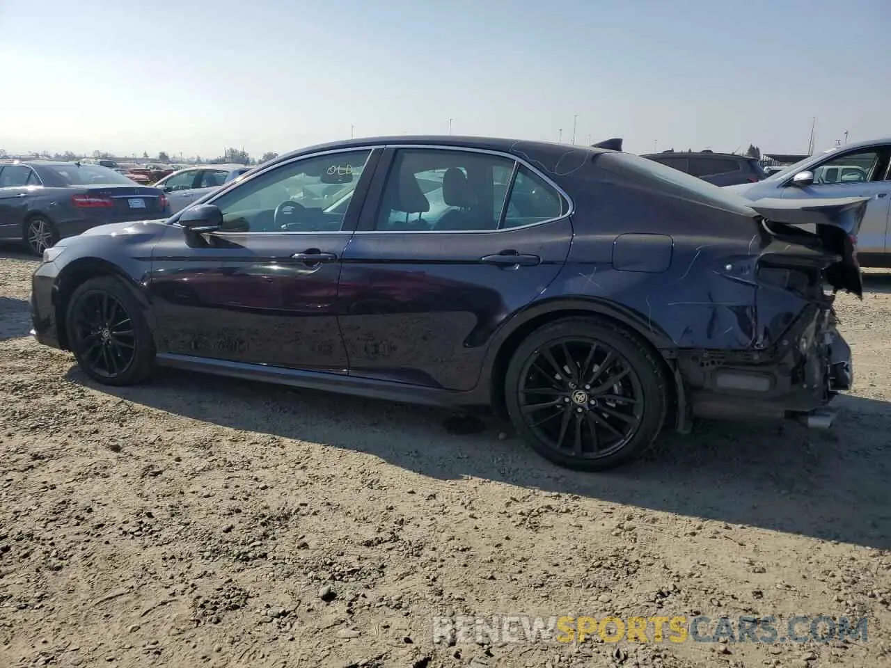 2 fotografías del automóvil dañado 4T1K61AK7MU588566 TOYOTA CAMRY 2021
