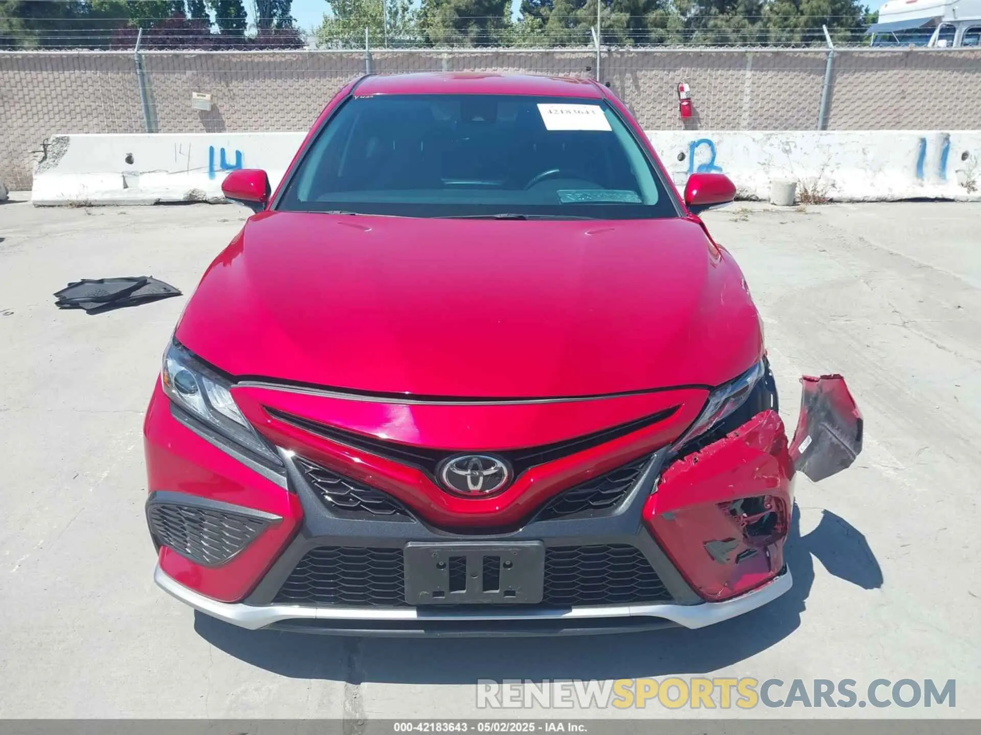 12 fotografías del automóvil dañado 4T1K61AK8MU429569 TOYOTA CAMRY 2021
