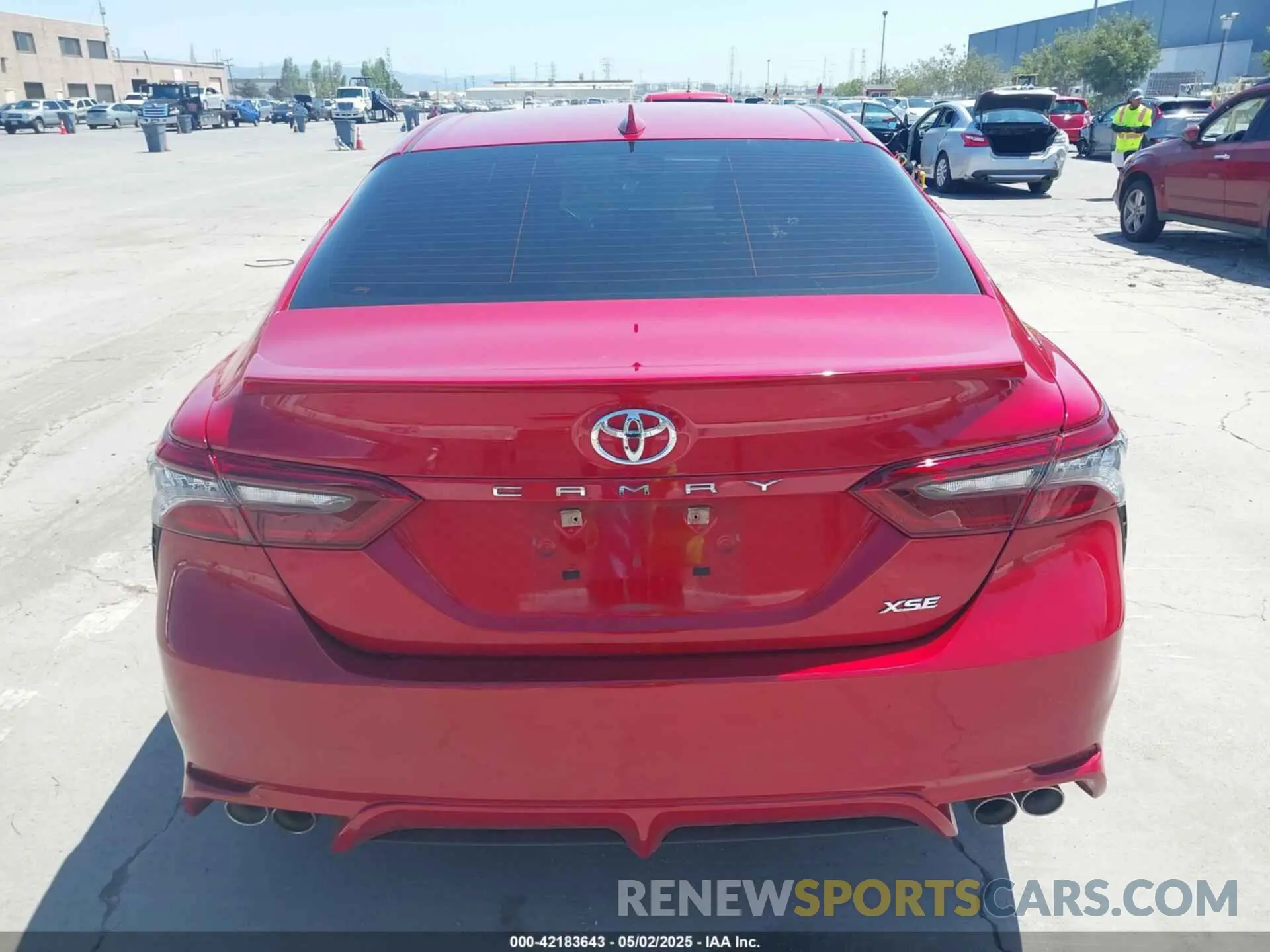 16 fotografías del automóvil dañado 4T1K61AK8MU429569 TOYOTA CAMRY 2021