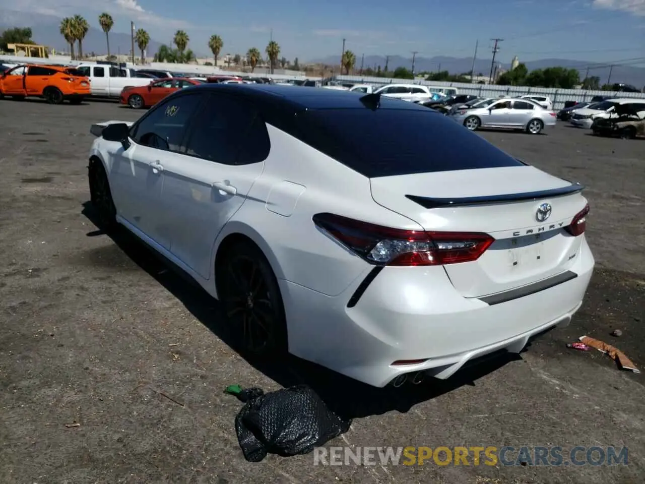 3 fotografías del automóvil dañado 4T1K61AK9MU476691 TOYOTA CAMRY 2021