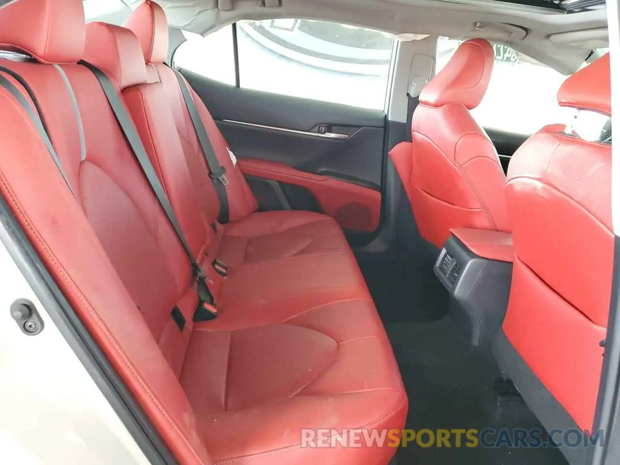 10 fotografías del automóvil dañado 4T1K61AK9MU482880 TOYOTA CAMRY 2021