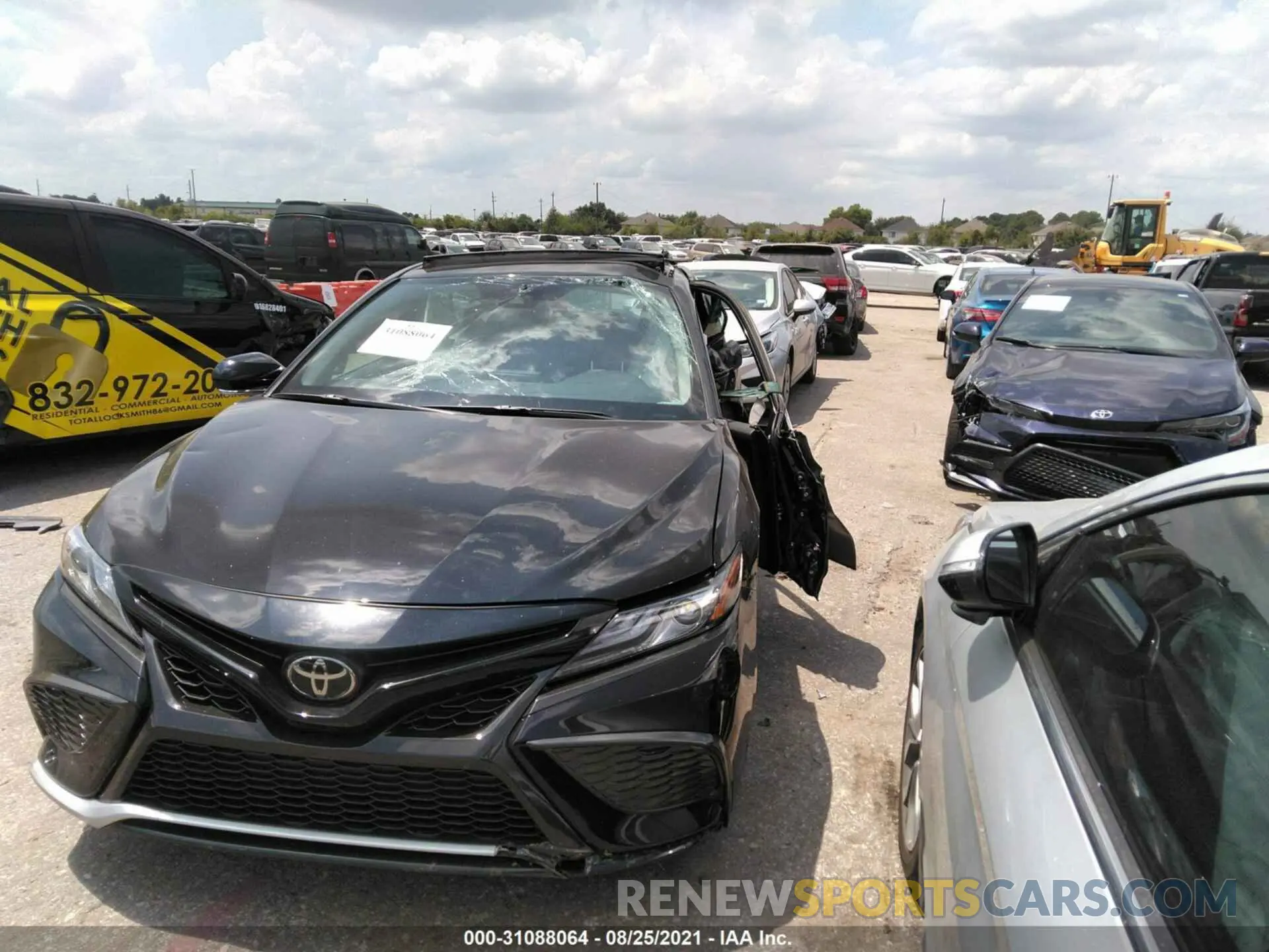 2 fotografías del automóvil dañado 4T1K61AK9MU604766 TOYOTA CAMRY 2021