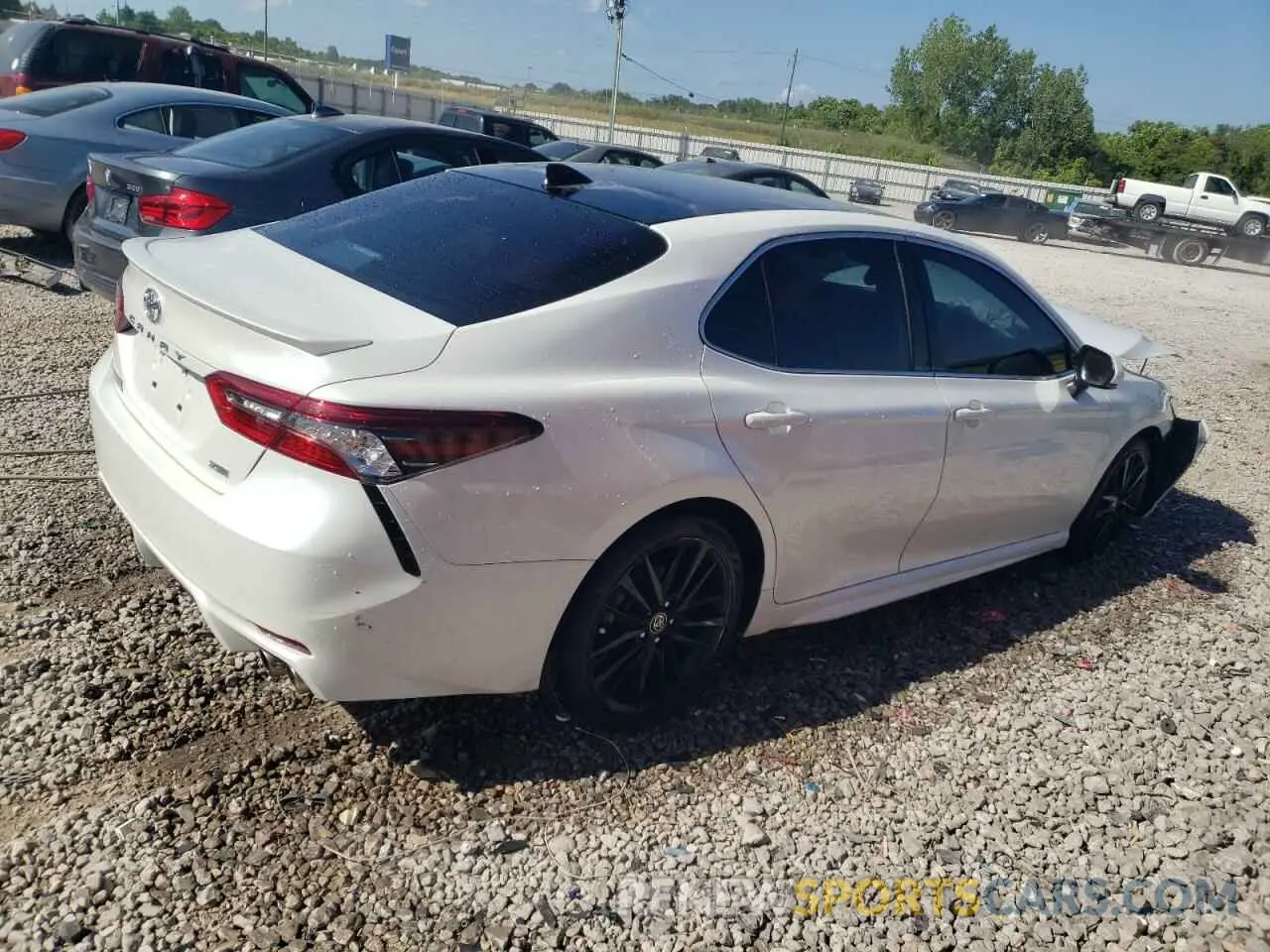 3 fotografías del automóvil dañado 4T1K61AKXMU476490 TOYOTA CAMRY 2021