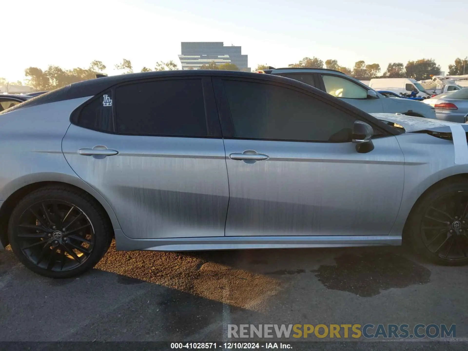13 fotografías del automóvil dañado 4T1K61AKXMU497551 TOYOTA CAMRY 2021