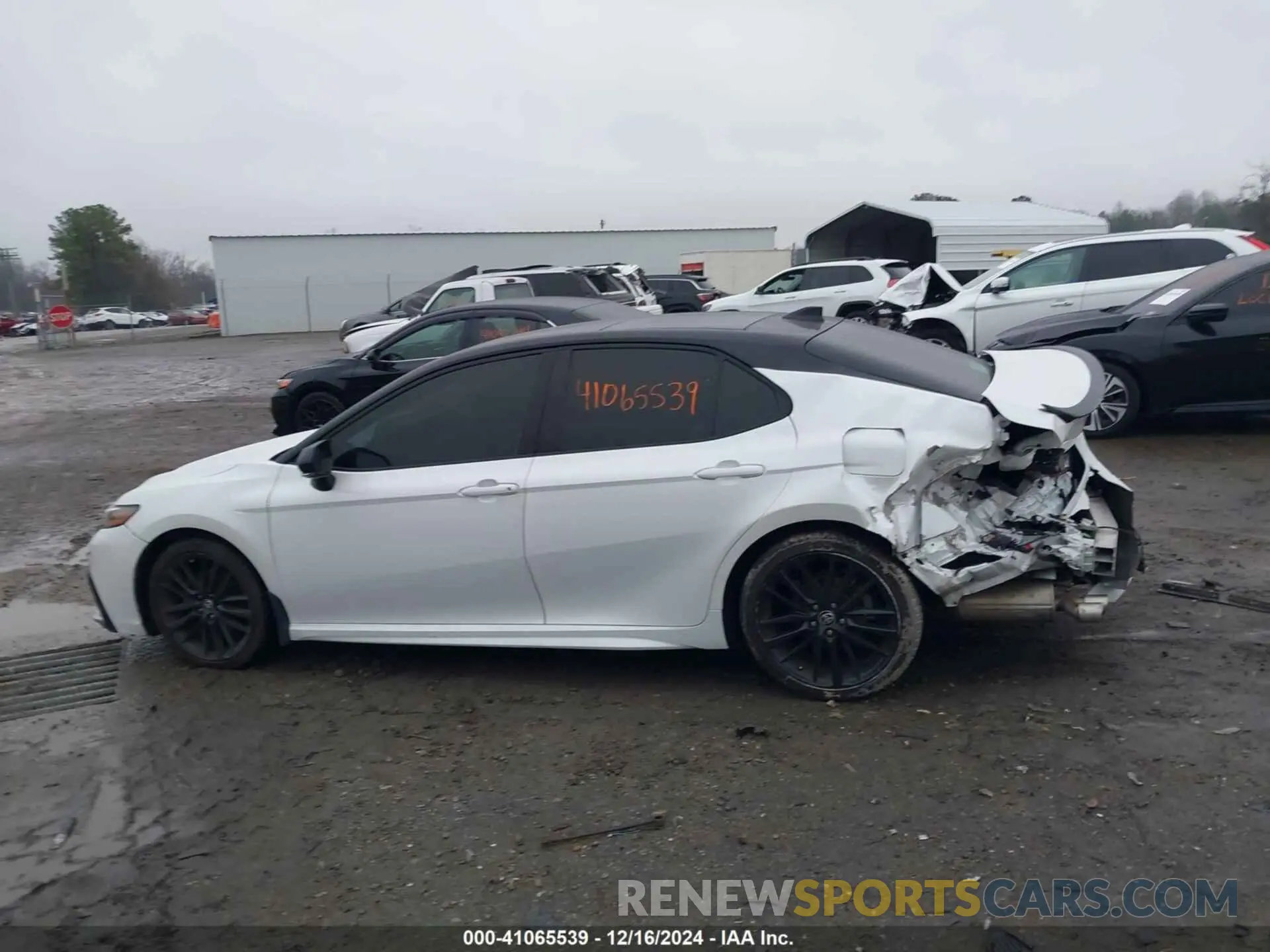 14 fotografías del automóvil dañado 4T1K61BK2MU028257 TOYOTA CAMRY 2021