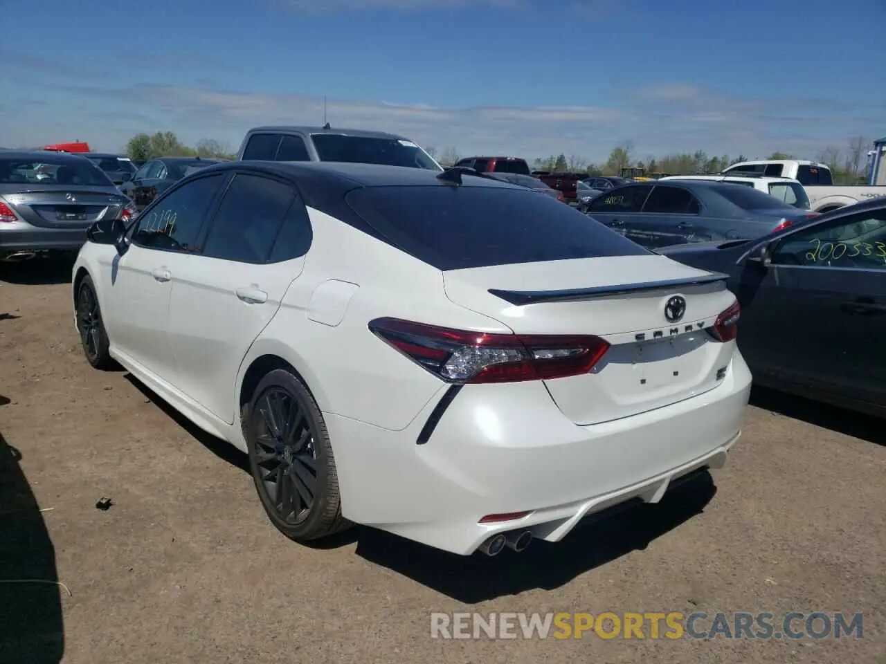 3 fotografías del automóvil dañado 4T1K61BK2MU046984 TOYOTA CAMRY 2021
