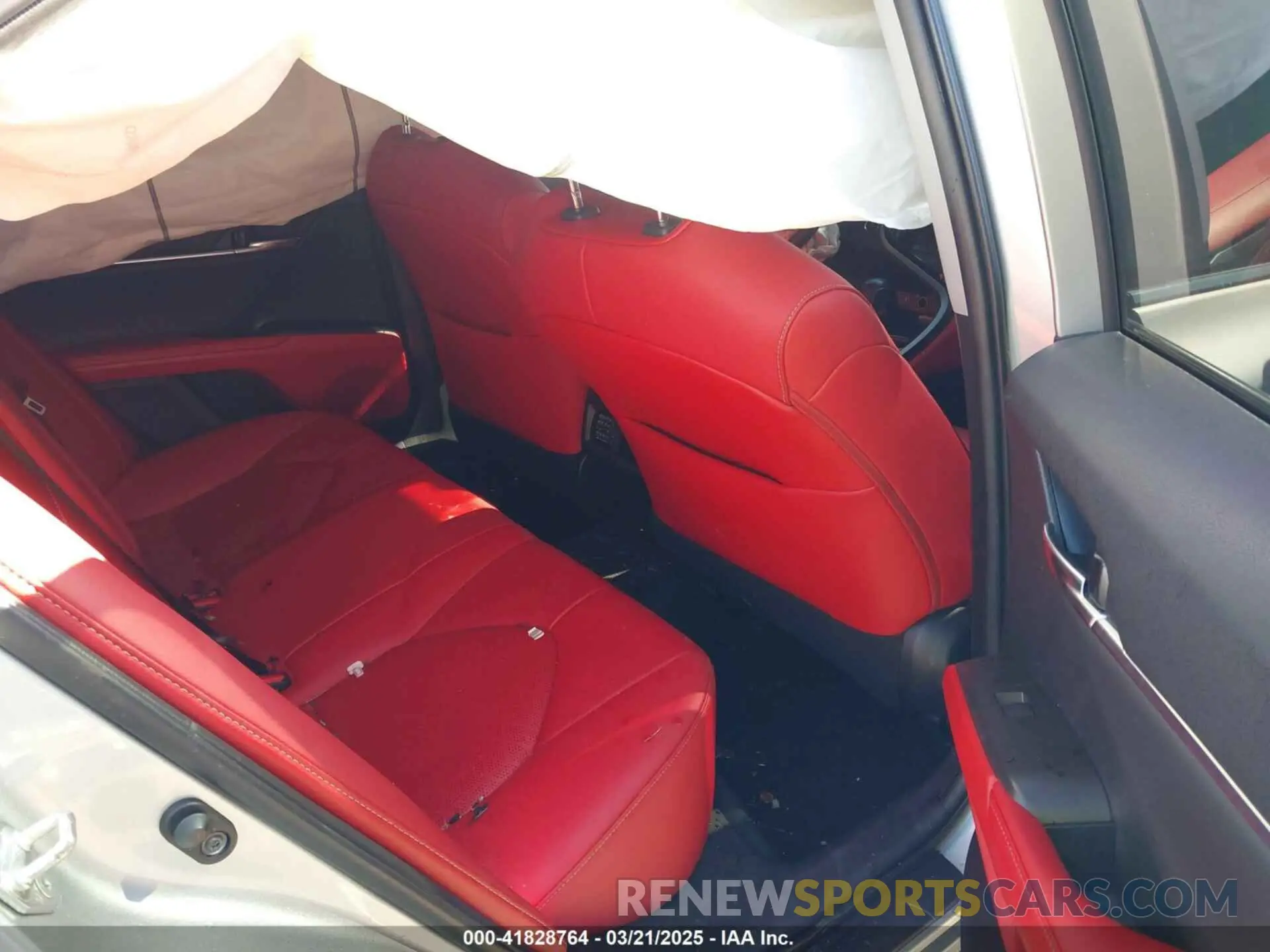 8 fotografías del automóvil dañado 4T1K61BKXMU037756 TOYOTA CAMRY 2021