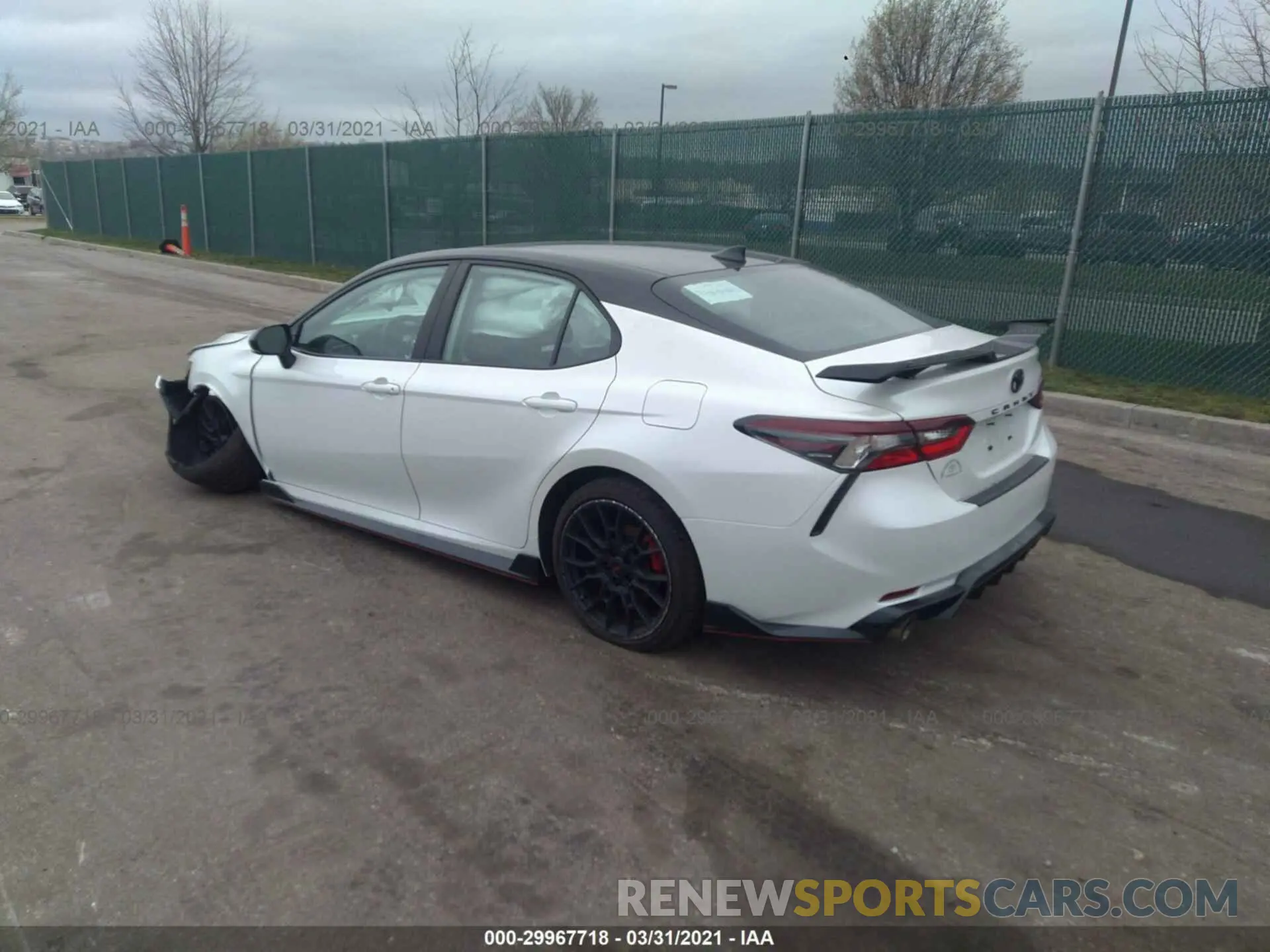 3 fotografías del automóvil dañado 4T1KZ1AK0MU049360 TOYOTA CAMRY 2021