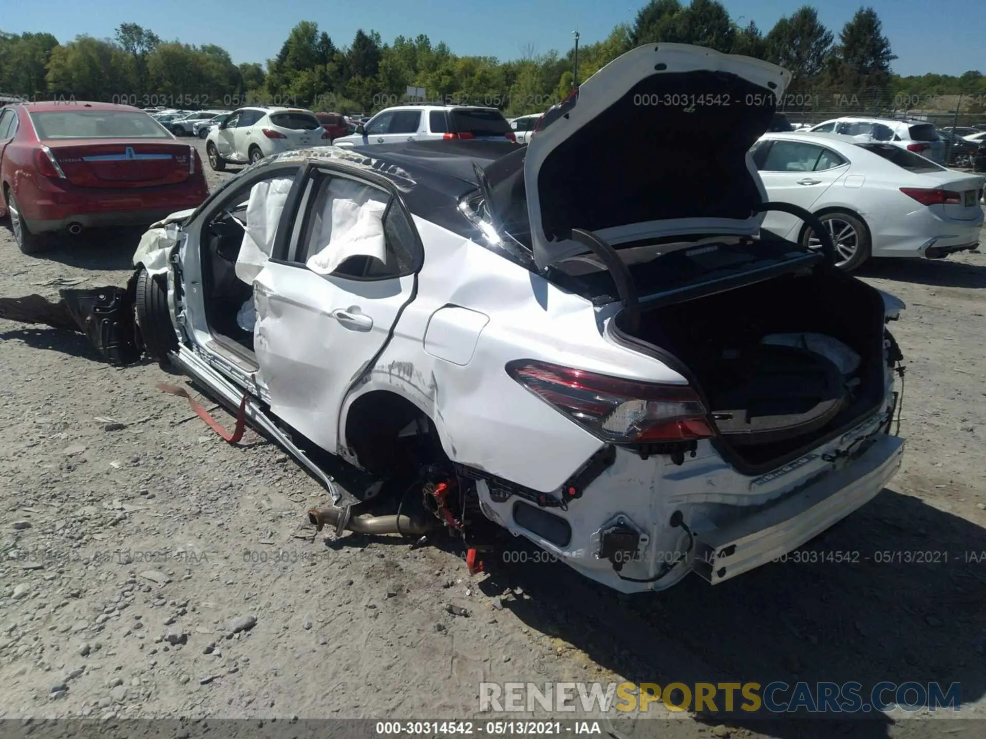 3 fotografías del automóvil dañado 4T1KZ1AK0MU054087 TOYOTA CAMRY 2021