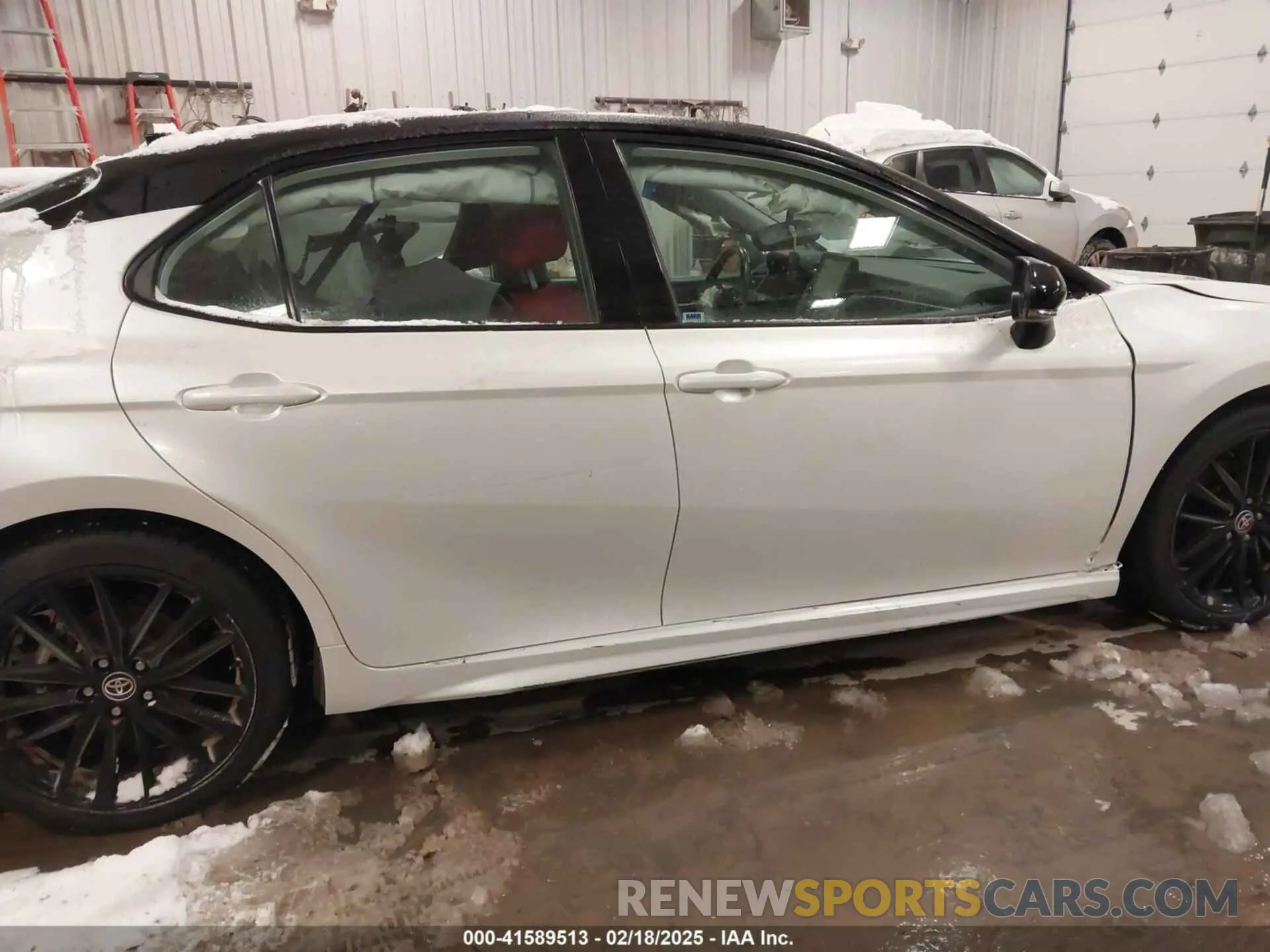 13 fotografías del automóvil dañado 4T1KZ1AK3MU055637 TOYOTA CAMRY 2021