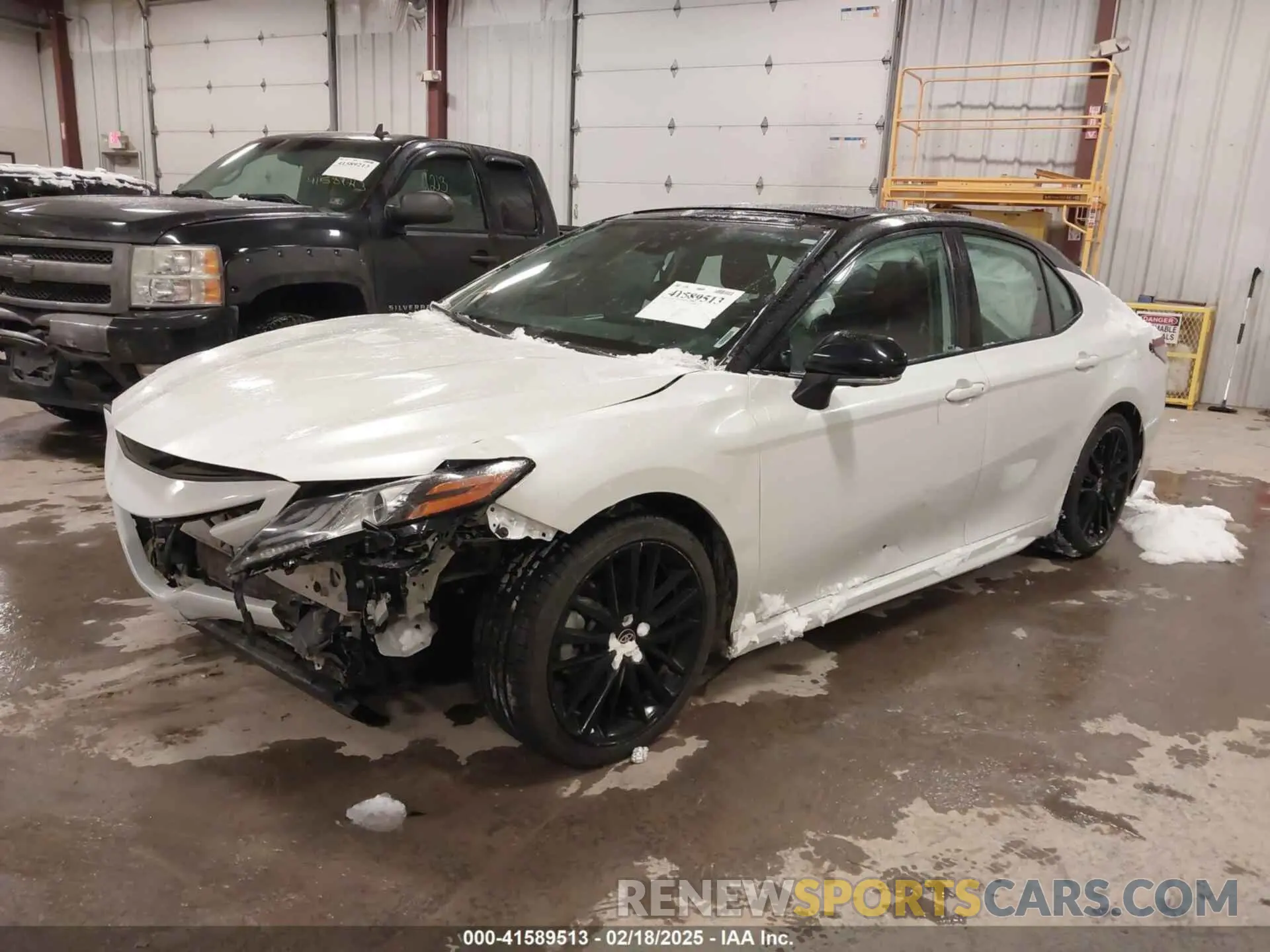 2 fotografías del automóvil dañado 4T1KZ1AK3MU055637 TOYOTA CAMRY 2021