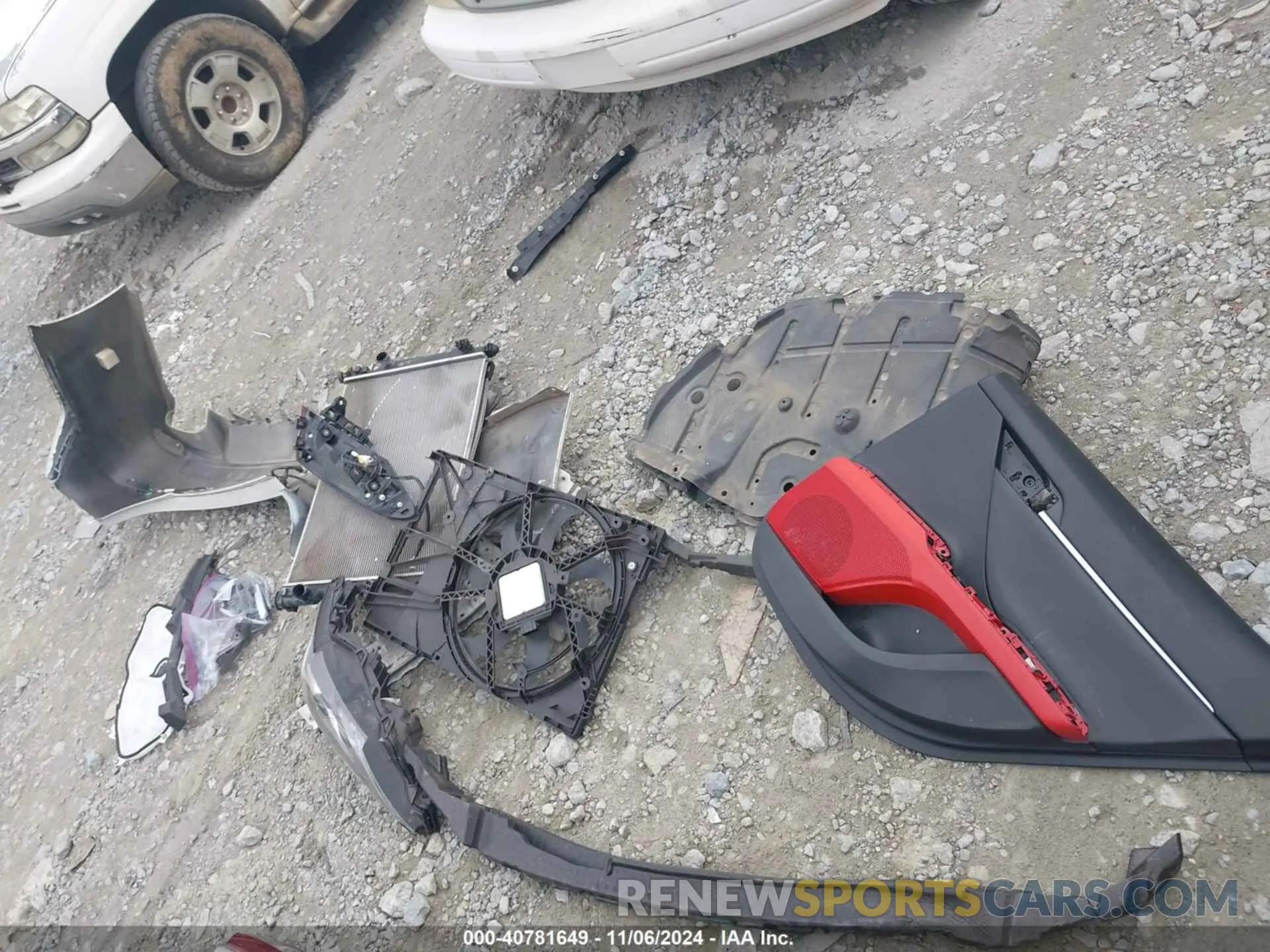 12 fotografías del automóvil dañado 4T1KZ1AK4MU049765 TOYOTA CAMRY 2021