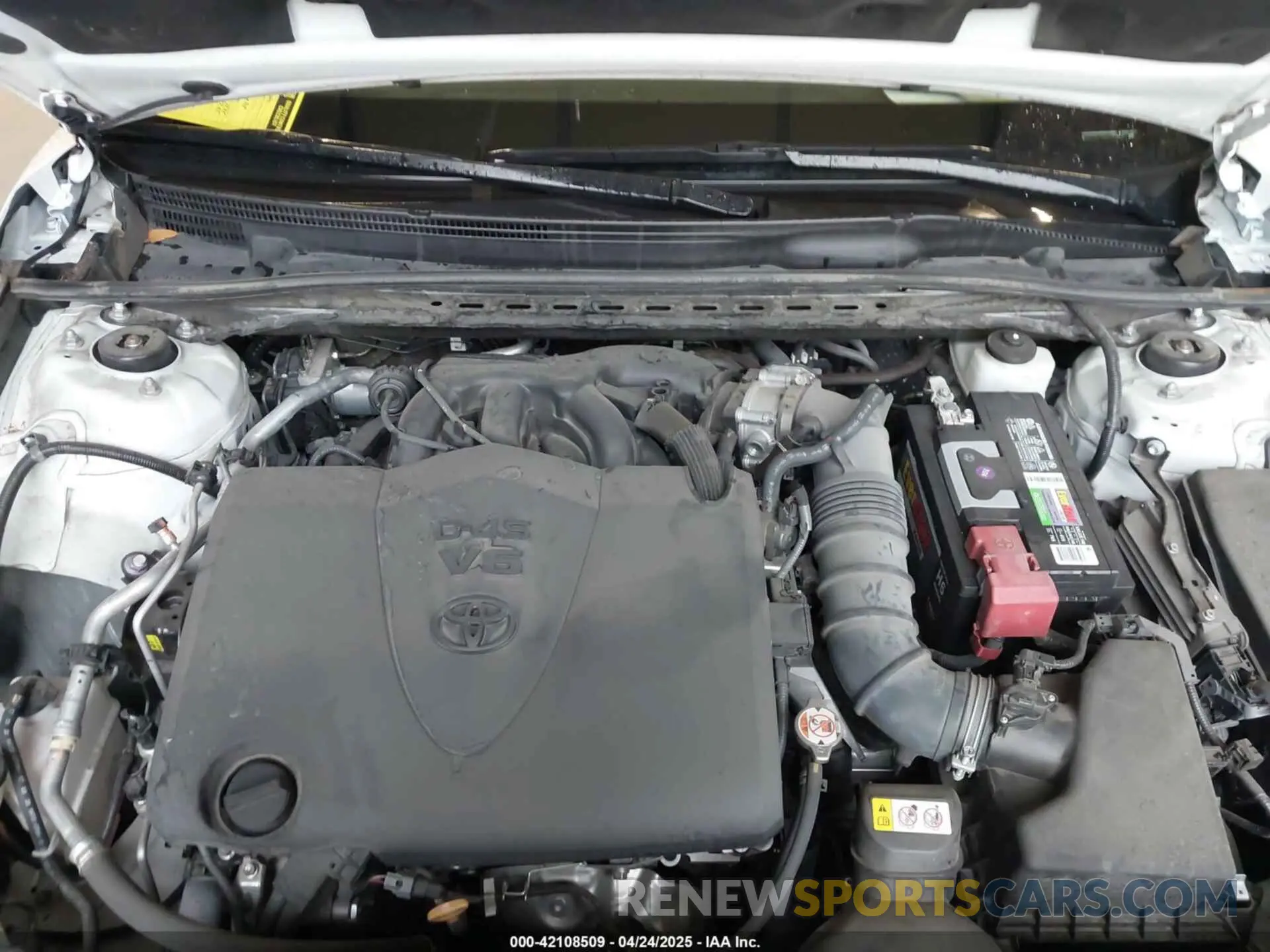 10 fotografías del automóvil dañado 4T1KZ1AK4MU053699 TOYOTA CAMRY 2021