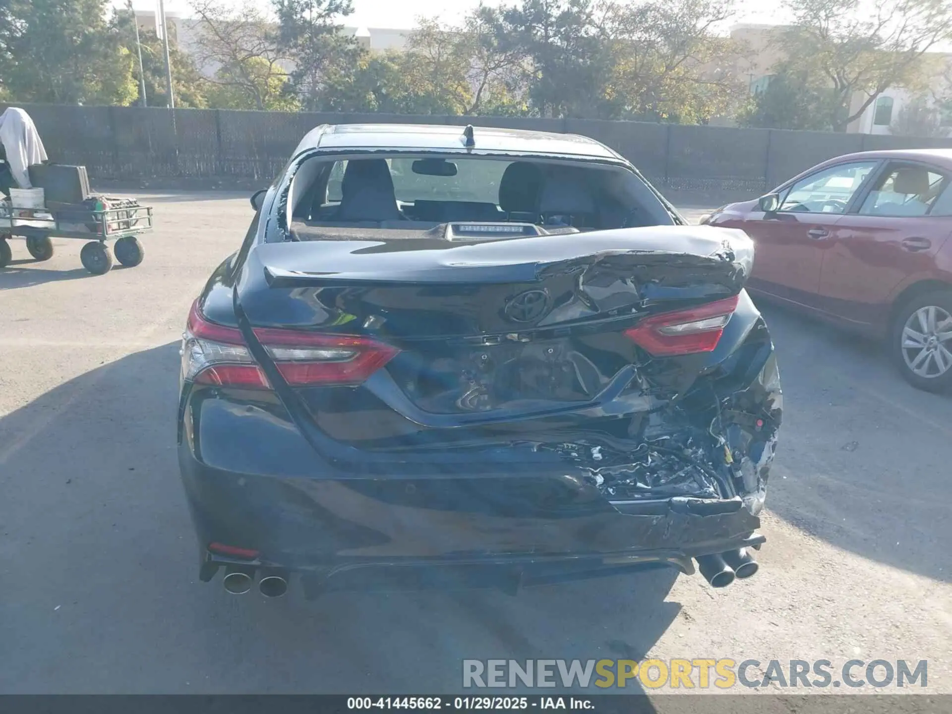 16 fotografías del automóvil dañado 4T1KZ1AK4MU058885 TOYOTA CAMRY 2021