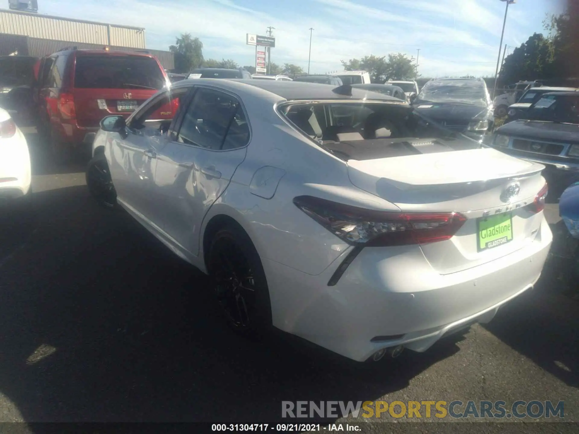 3 fotografías del automóvil dañado 4T1KZ1AK4MU059552 TOYOTA CAMRY 2021