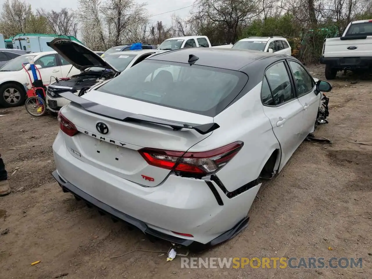 4 fotografías del automóvil dañado 4T1KZ1AK6MU056670 TOYOTA CAMRY 2021