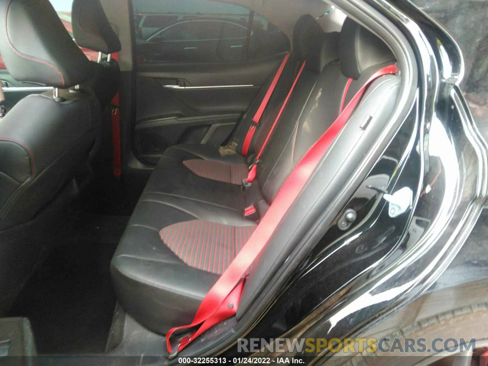 8 fotografías del automóvil dañado 4T1KZ1AK6MU058581 TOYOTA CAMRY 2021