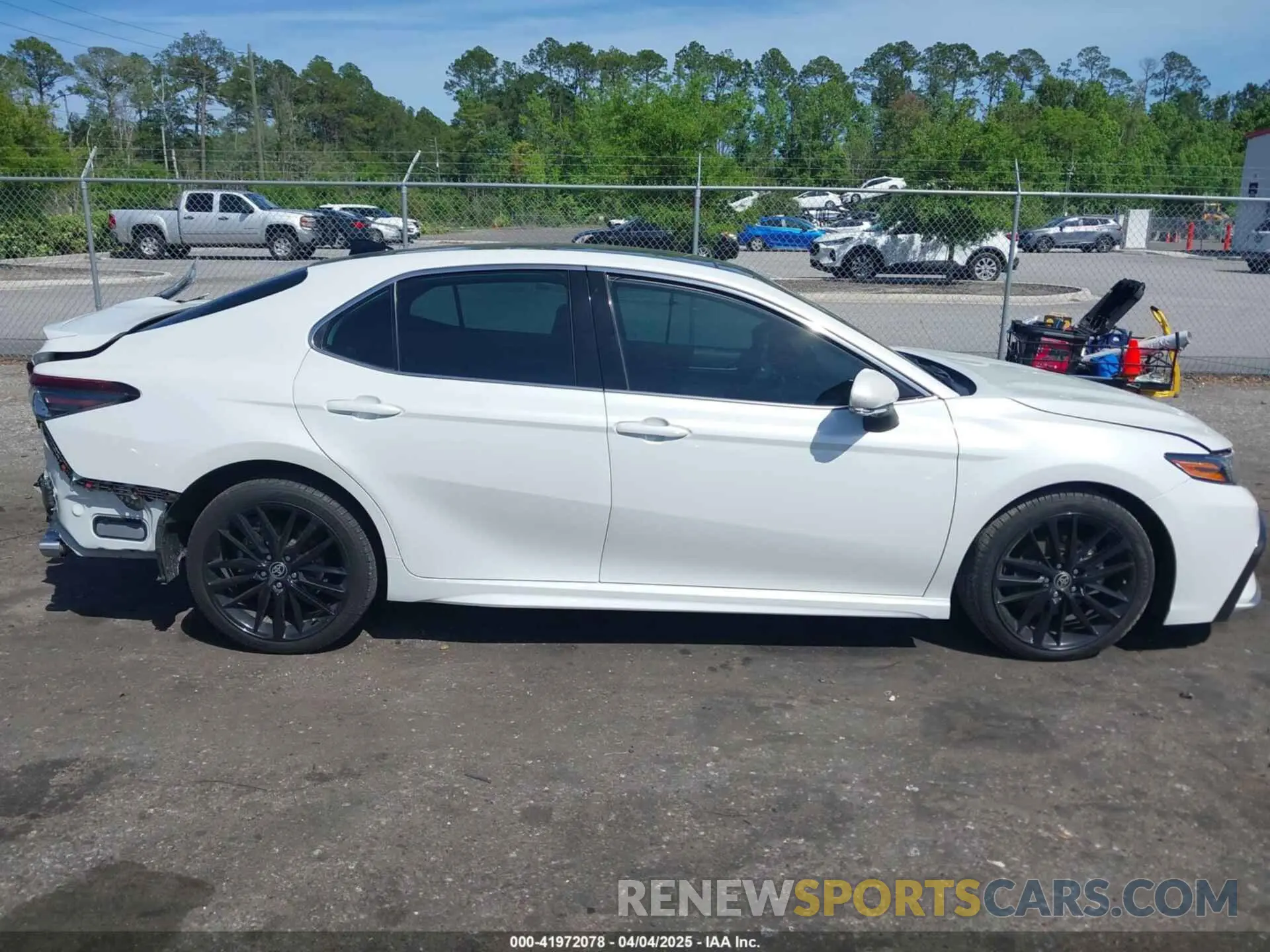 13 fotografías del automóvil dañado 4T1KZ1AK7MU059013 TOYOTA CAMRY 2021